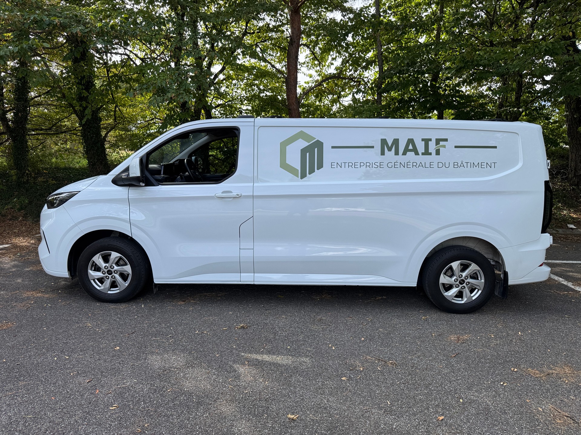 FORD Transit Custom Van 320 L2H1 Limited Automat-image-6