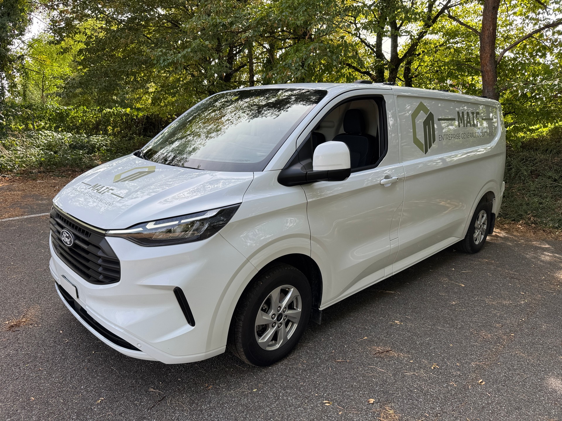 FORD Transit Custom Van 320 L2H1 Limited Automat-image-0