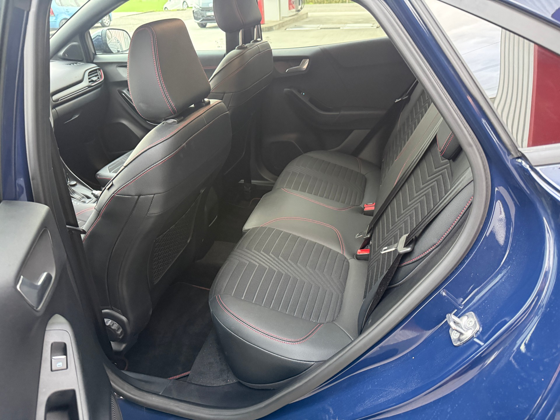 FORD Puma 1.0 MHEV ST-Line X Automat-image-6