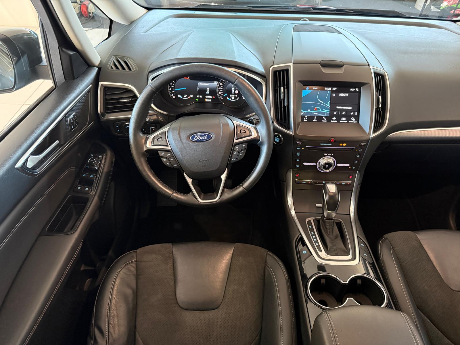 FORD Galaxy 2.0 TDCi Titanium AWD PowerShift-image-8