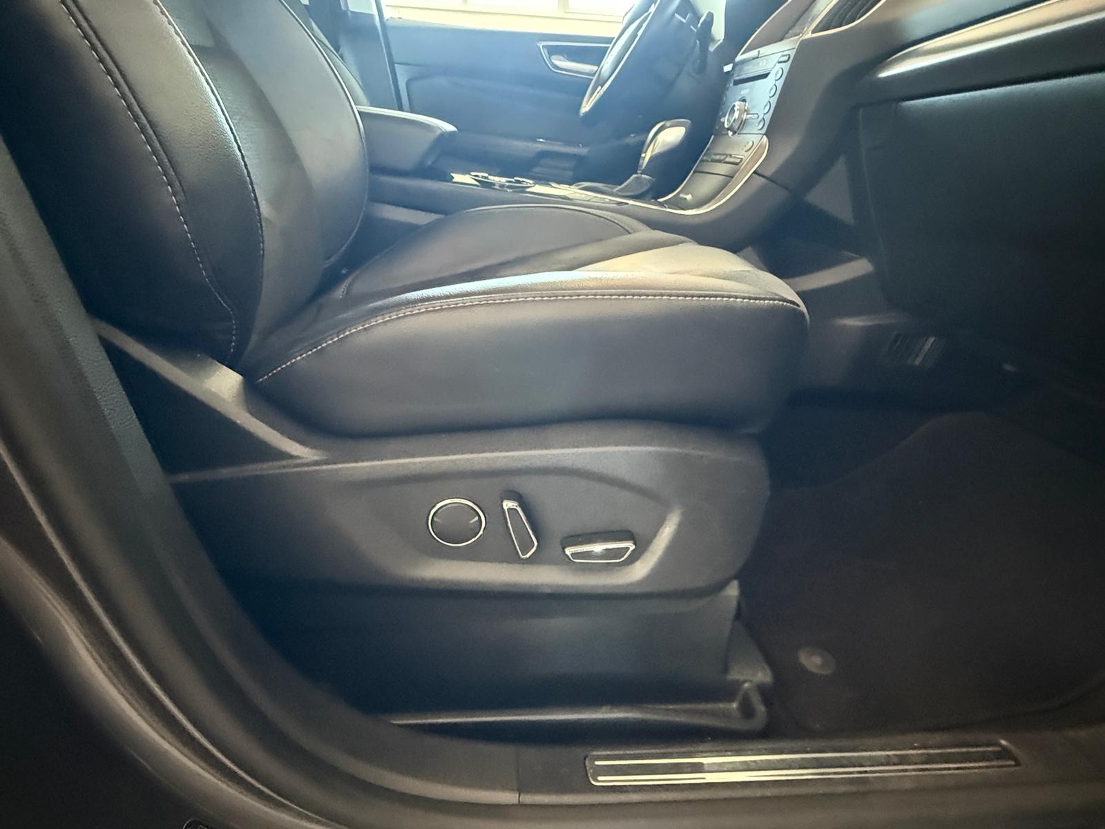 FORD Galaxy 2.0 TDCi Titanium AWD PowerShift-image-16