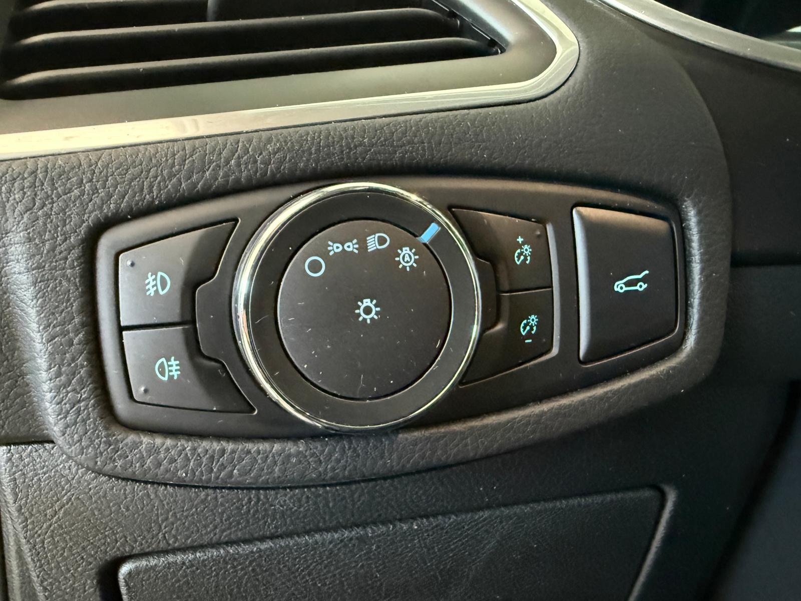FORD Galaxy 2.0 TDCi Titanium AWD PowerShift-image-13