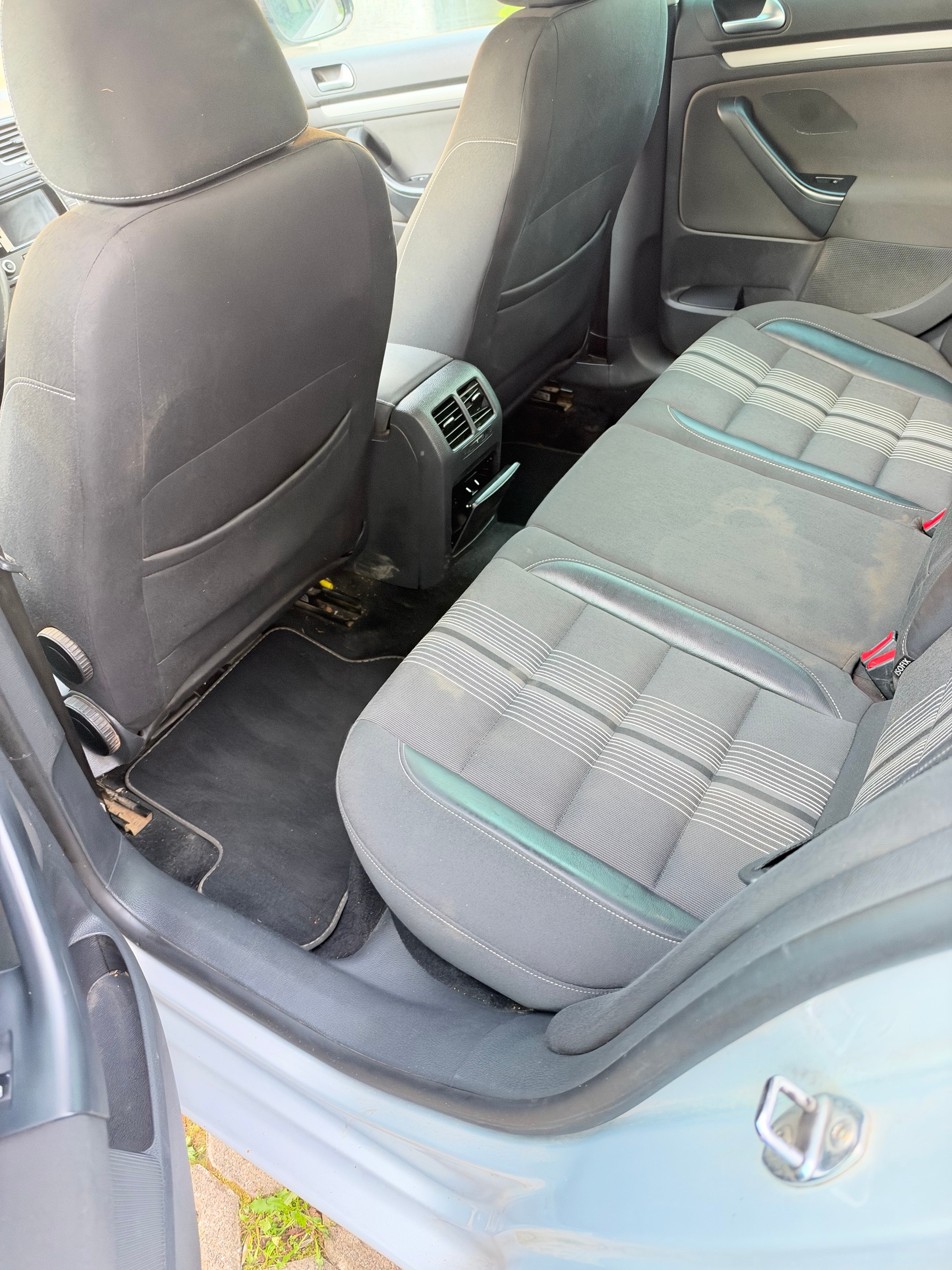 VW Golf Variant 1.6 TDI BMT MATCH DSG/** AUTOMATISCHE TDI **-image-7