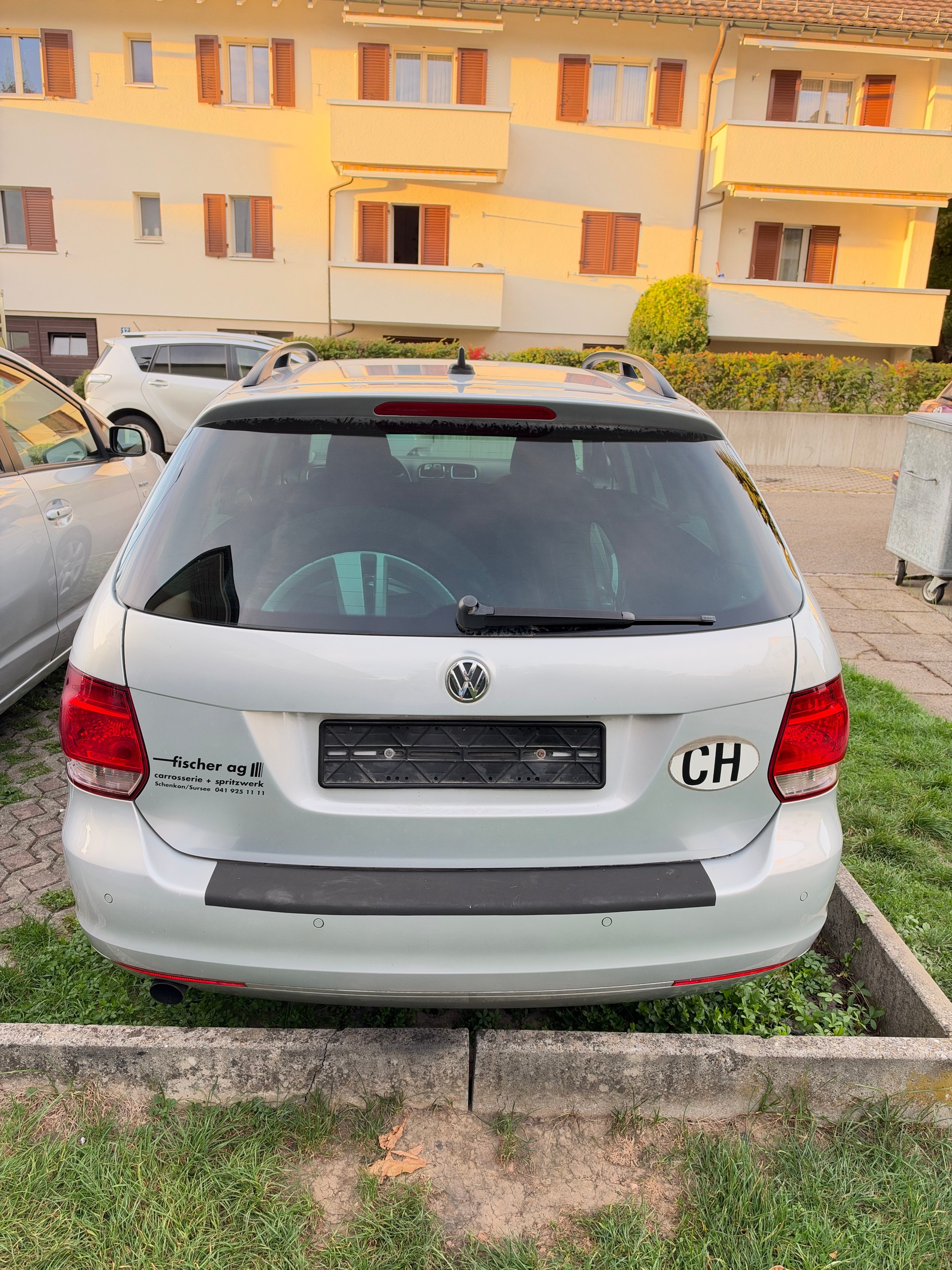 VW Golf Variant 1.6 TDI BMT MATCH DSG/** AUTOMATISCHE TDI **-image-3
