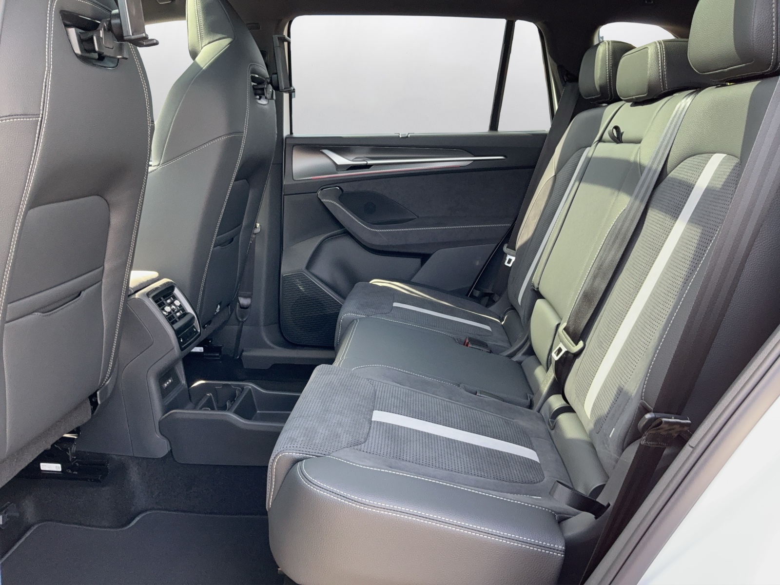 SKODA Kodiaq 1.5 TSI PHEV Sportline-image-10