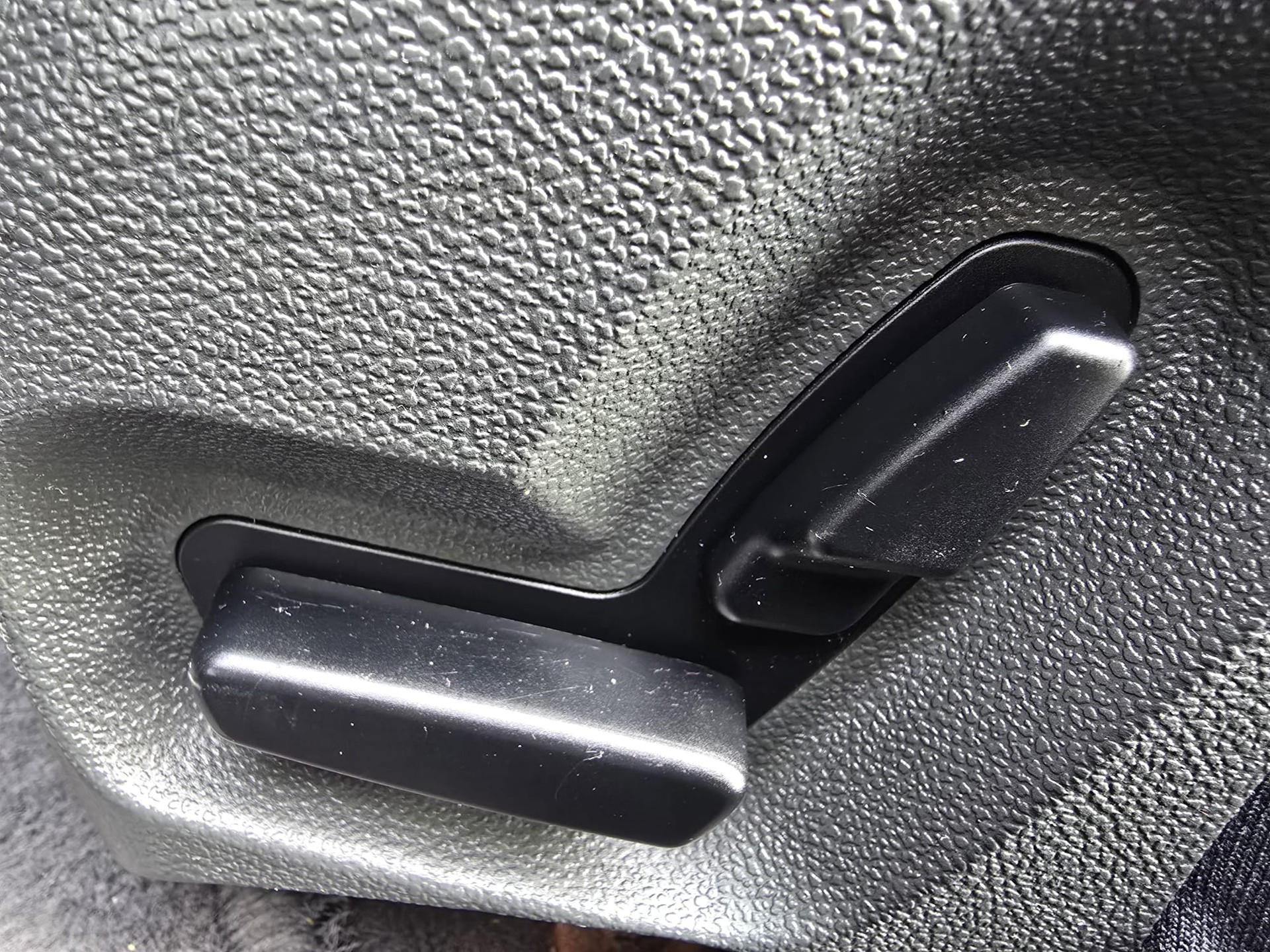 MERCEDES-BENZ E 350 Classic 4Matic Automatic-image-11