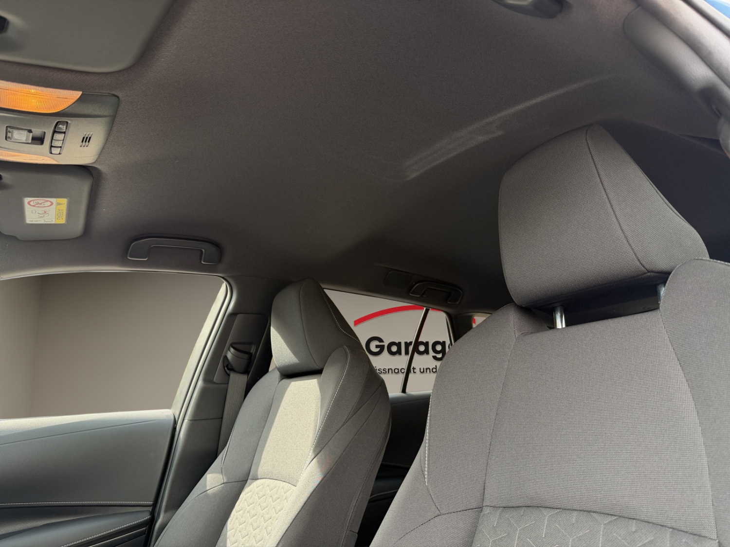 TOYOTA Corolla Touring Sports 1.8 HSD Trend-image-12
