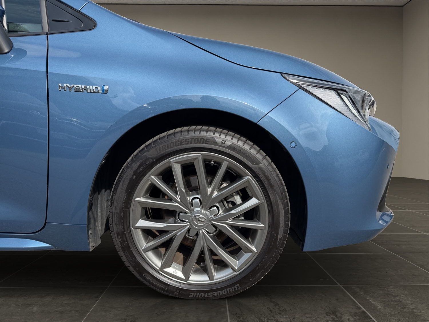 TOYOTA Corolla Touring Sports 1.8 HSD Trend-image-24