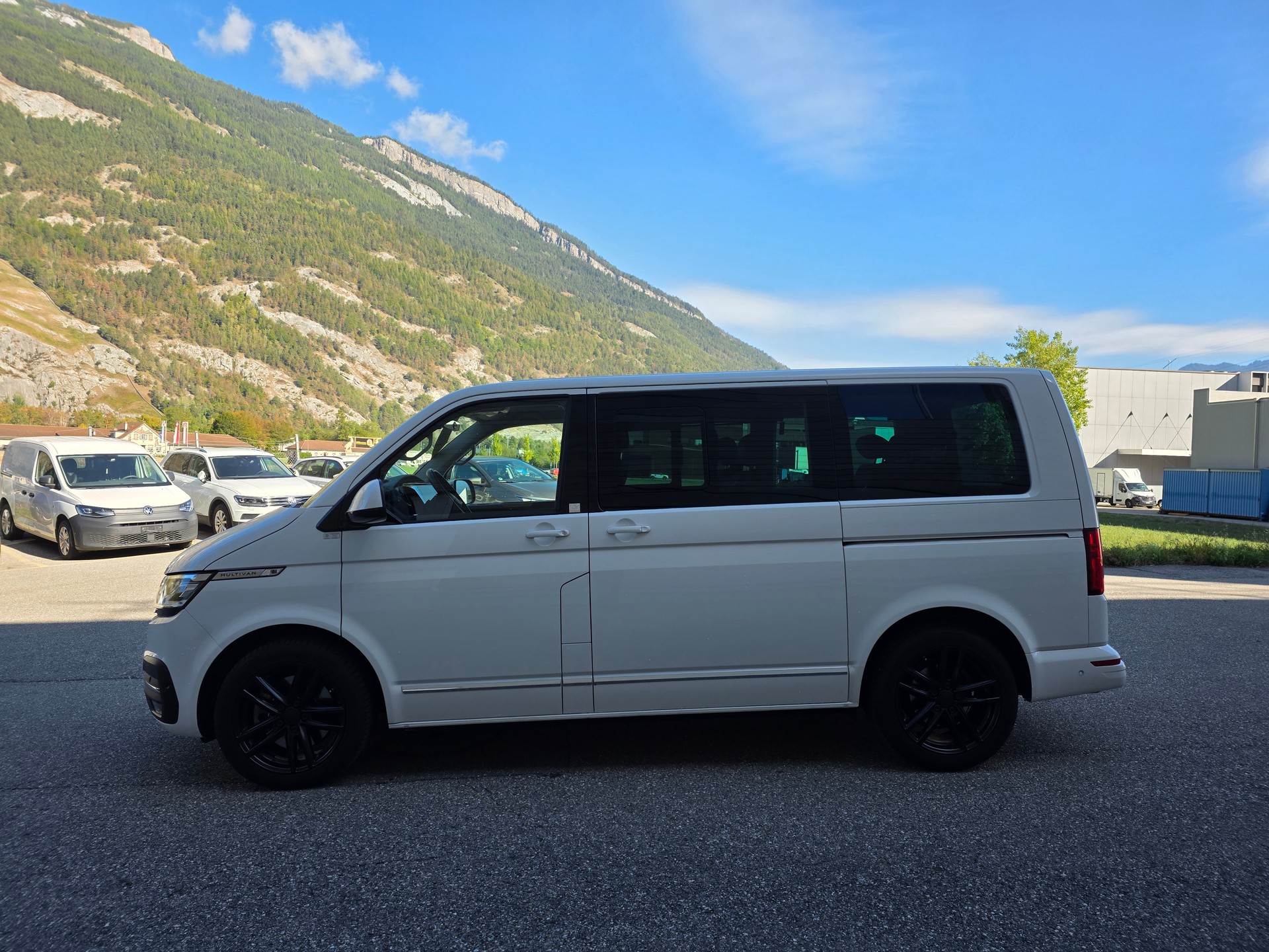 VW T6.1 Multivan 2.0 Bi-TDI Highline Liberty 4Mot. DSG-image-16