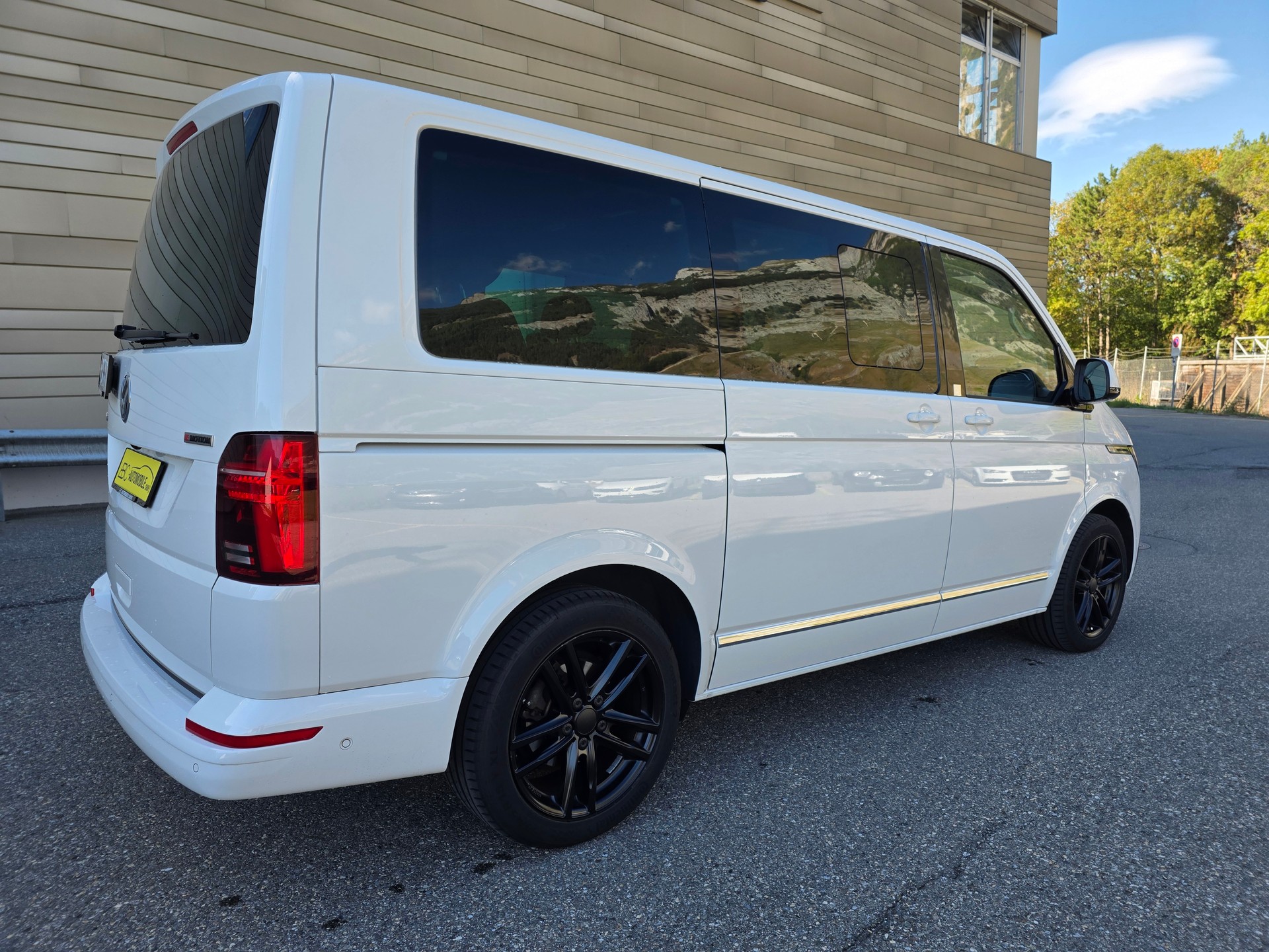 VW T6.1 Multivan 2.0 Bi-TDI Highline Liberty 4Mot. DSG-image-10
