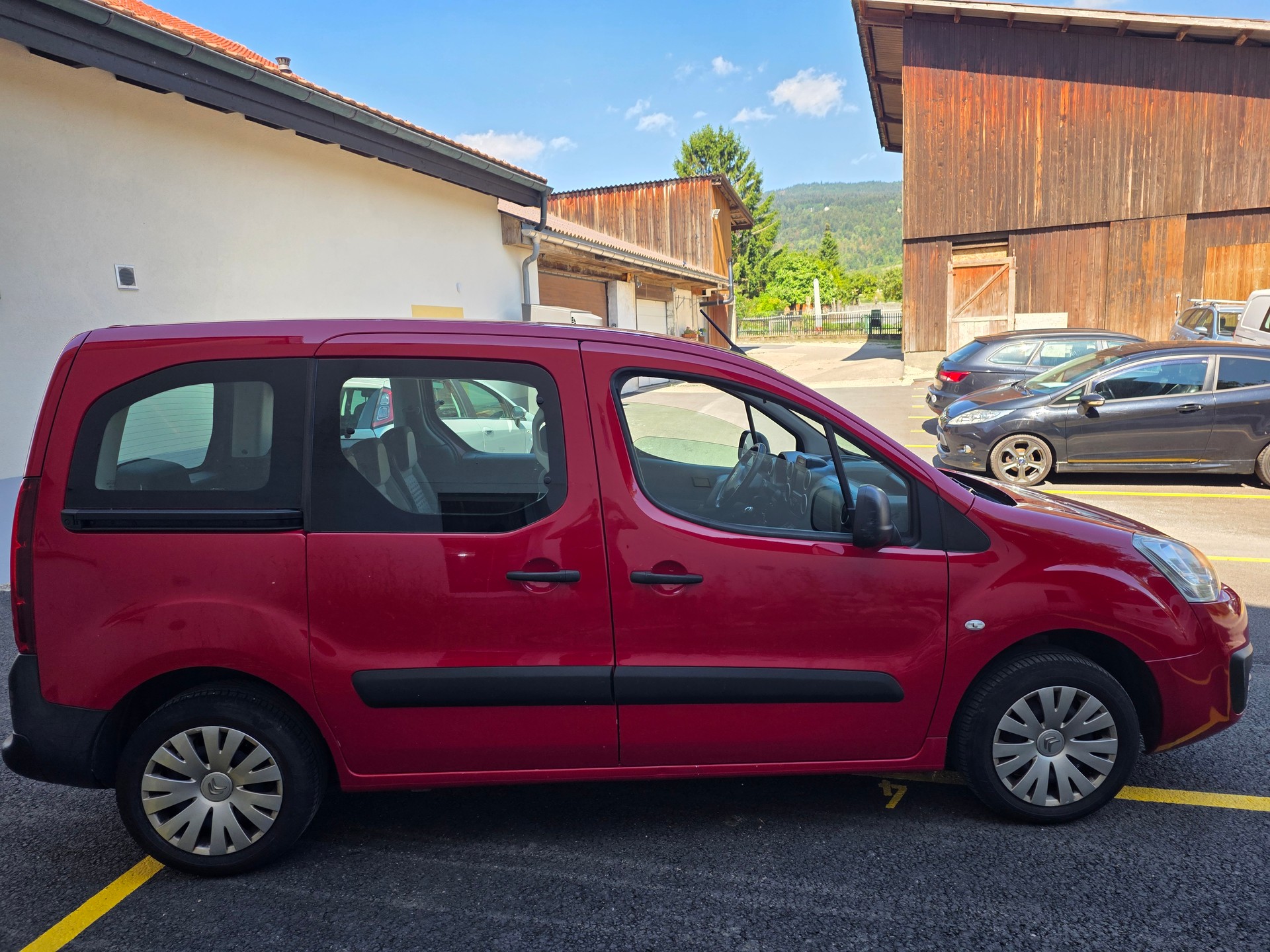 CITROEN Berlingo 1.6 BlueHDi Feel-image-1