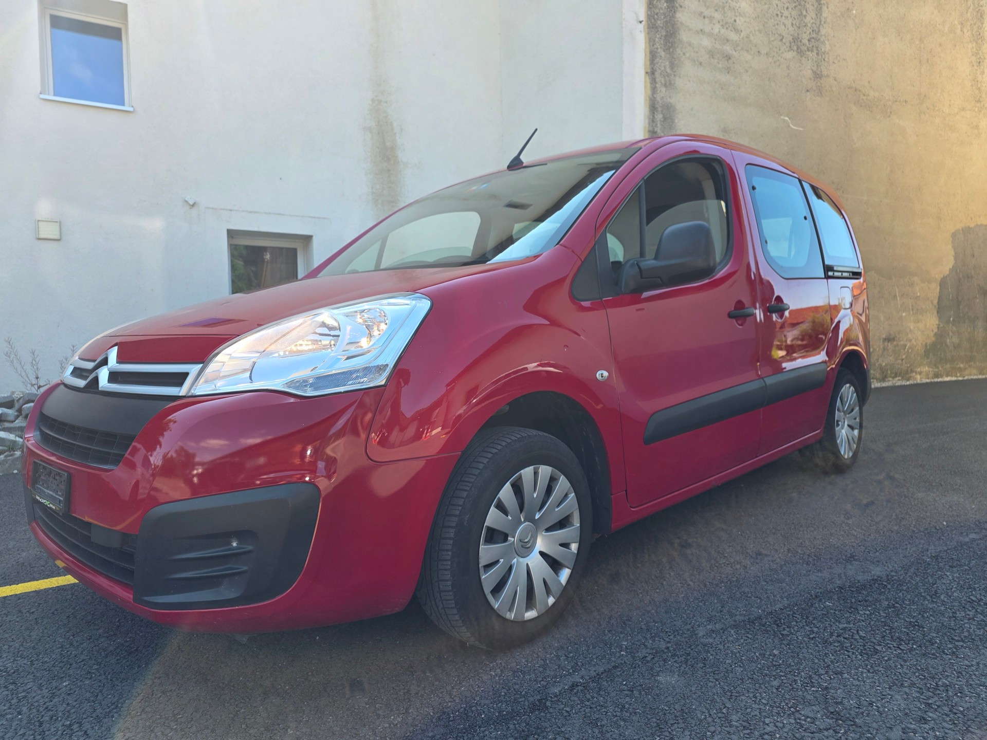 CITROEN Berlingo 1.6 BlueHDi Feel-image-6