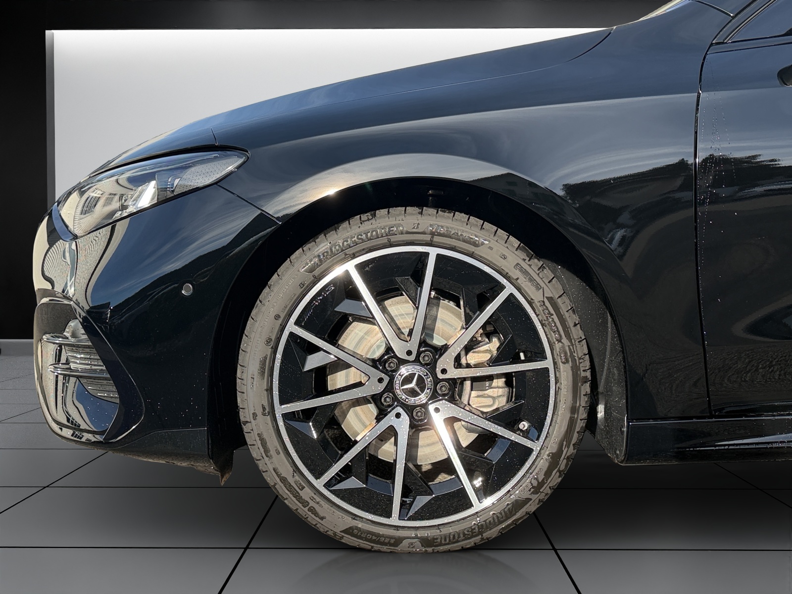 MERCEDES-BENZ CLA 350 4 Matic 85 kWh EQ-image-5