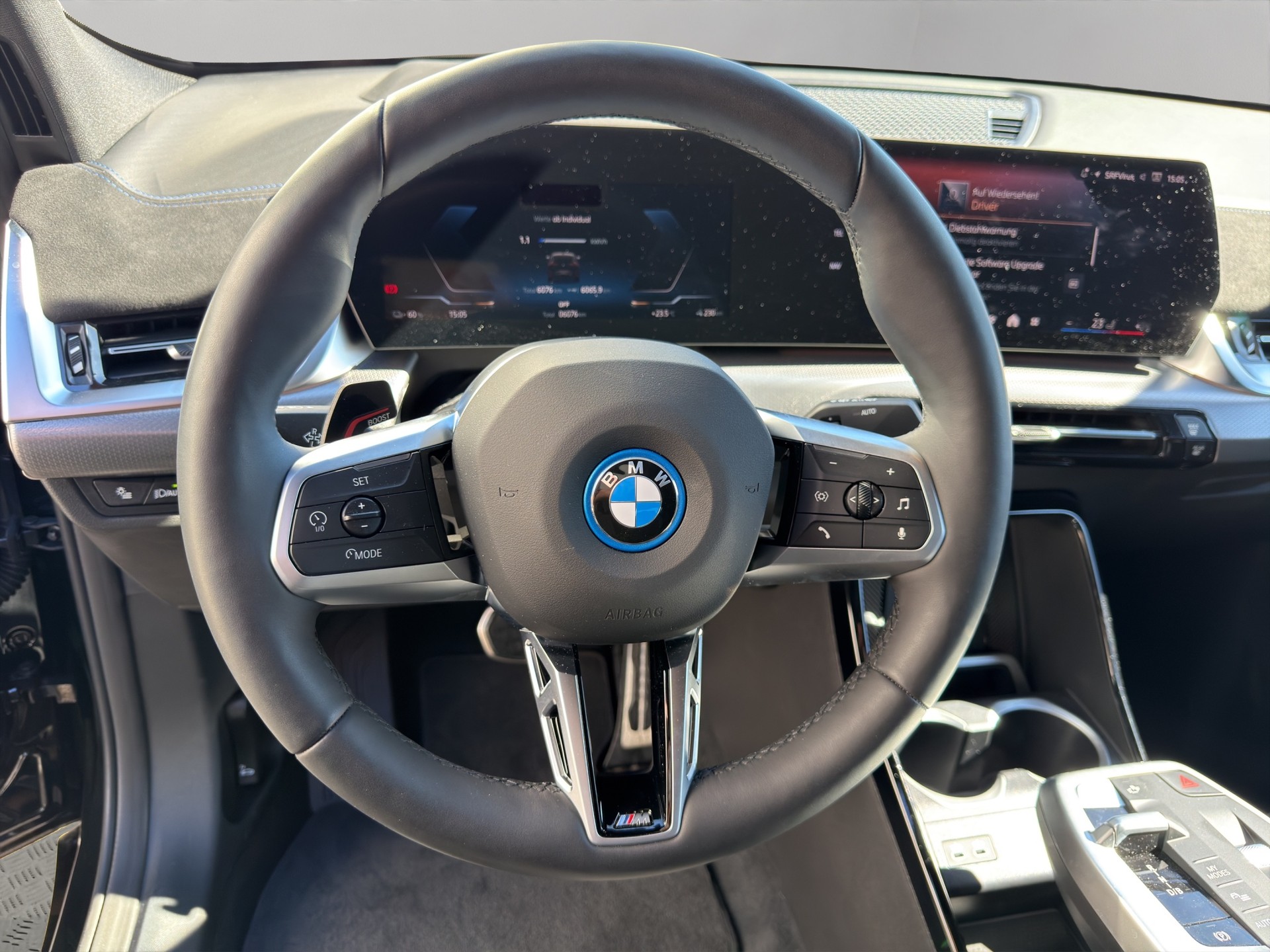 BMW iX2 eDrive 20 M Sport Pro-image-12