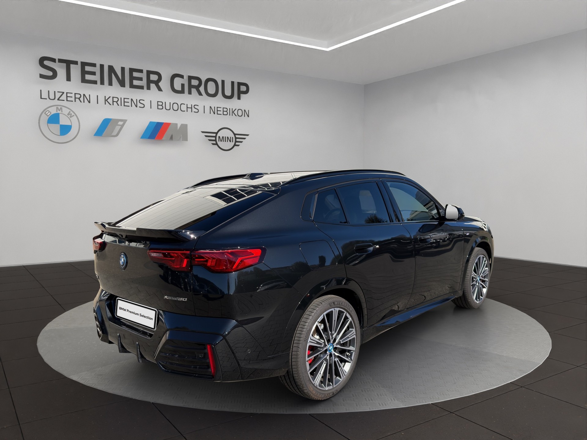 BMW iX2 eDrive 20 M Sport Pro-image-5