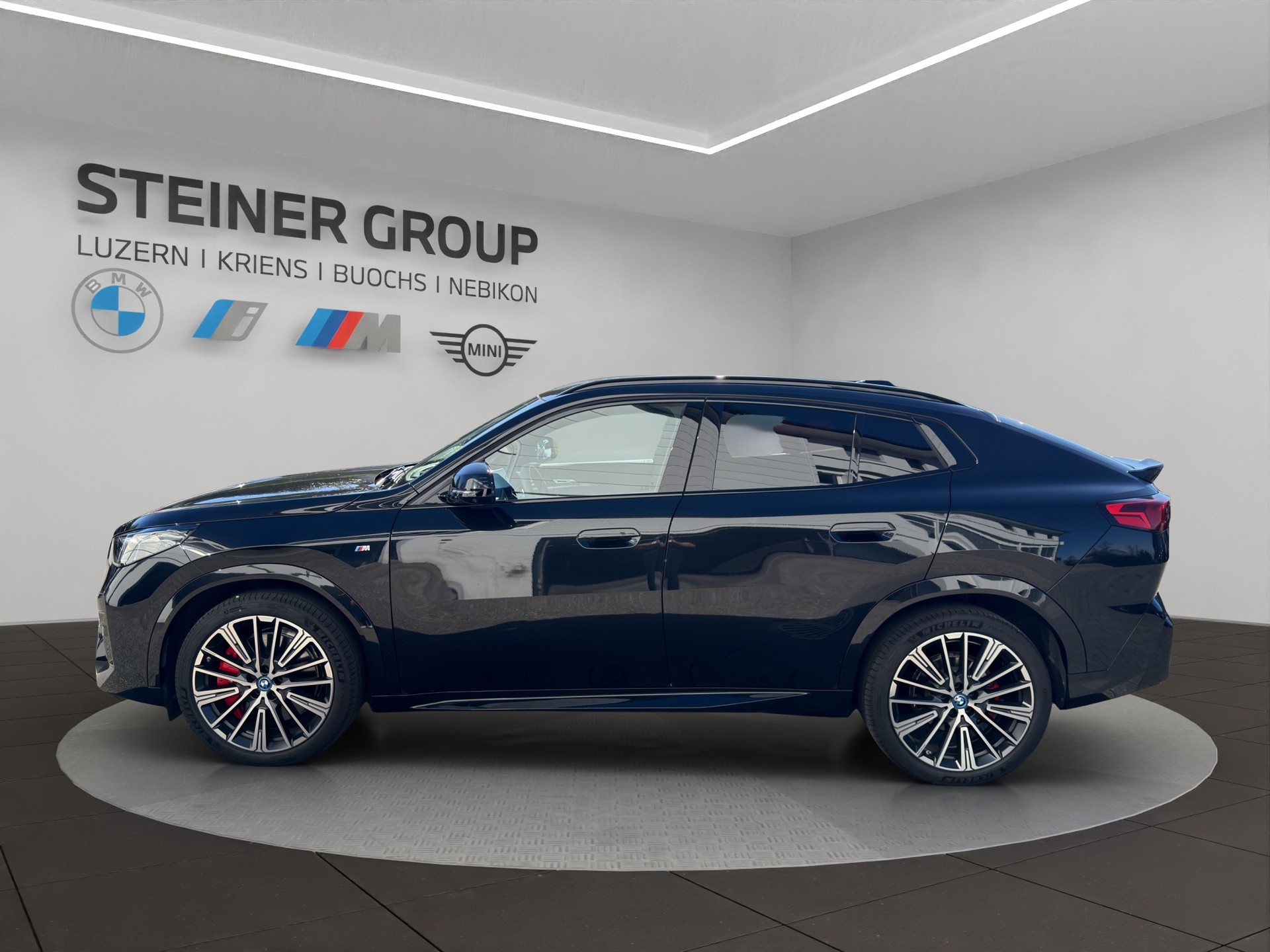 BMW iX2 eDrive 20 M Sport Pro-image-8