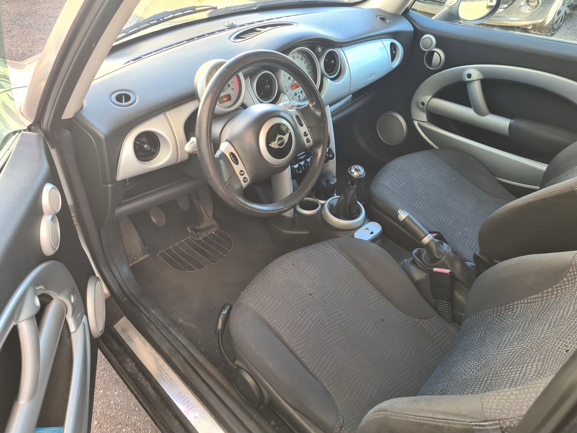MINI Cooper-image-5