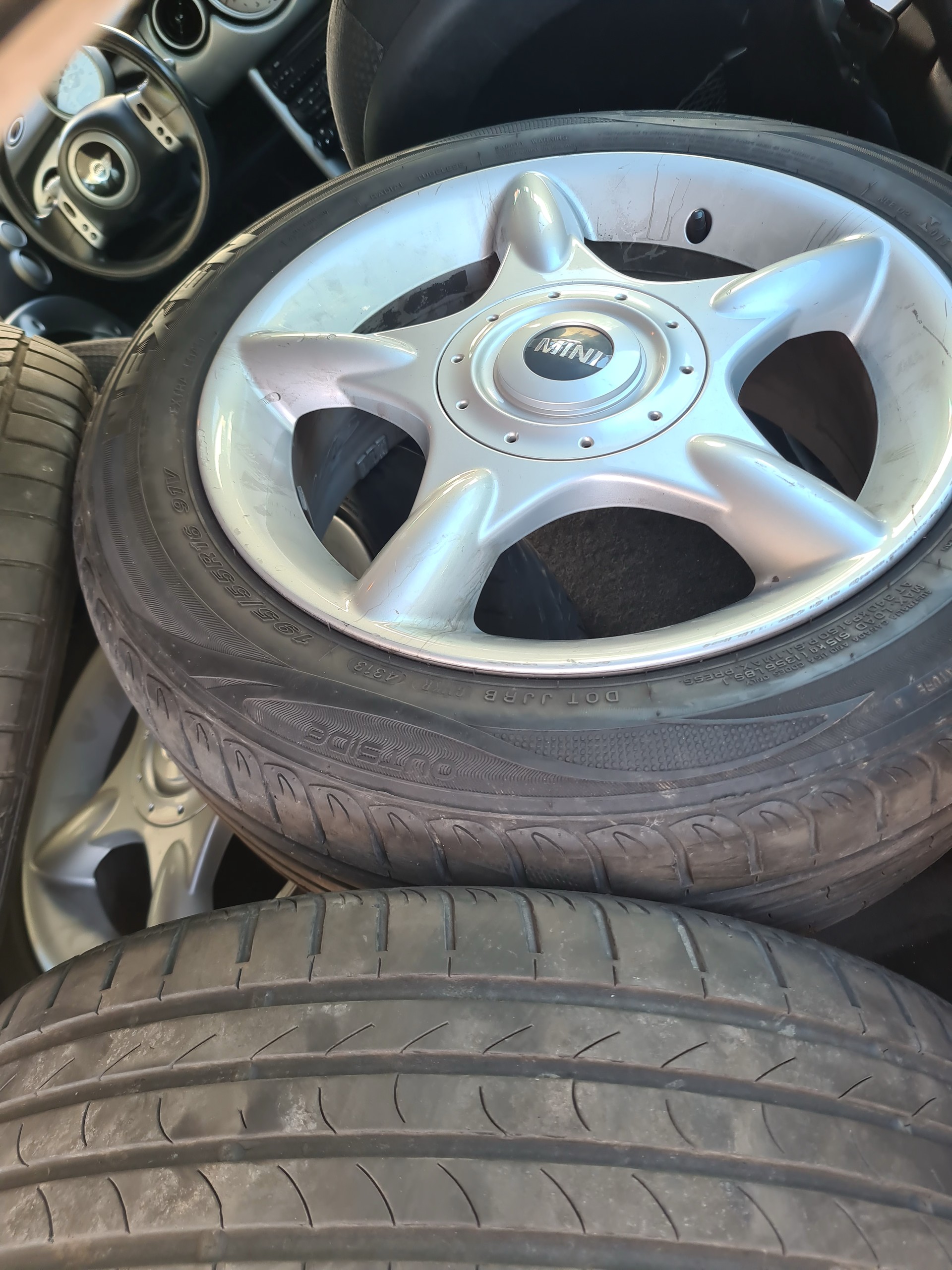 MINI Cooper-image-10