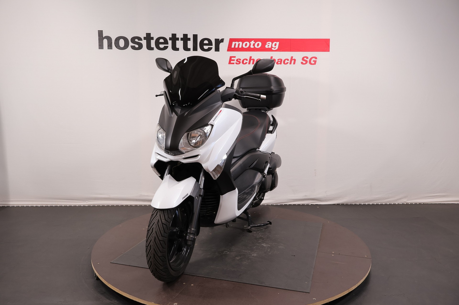 YAMAHA XMAX 250-showroom-element-2