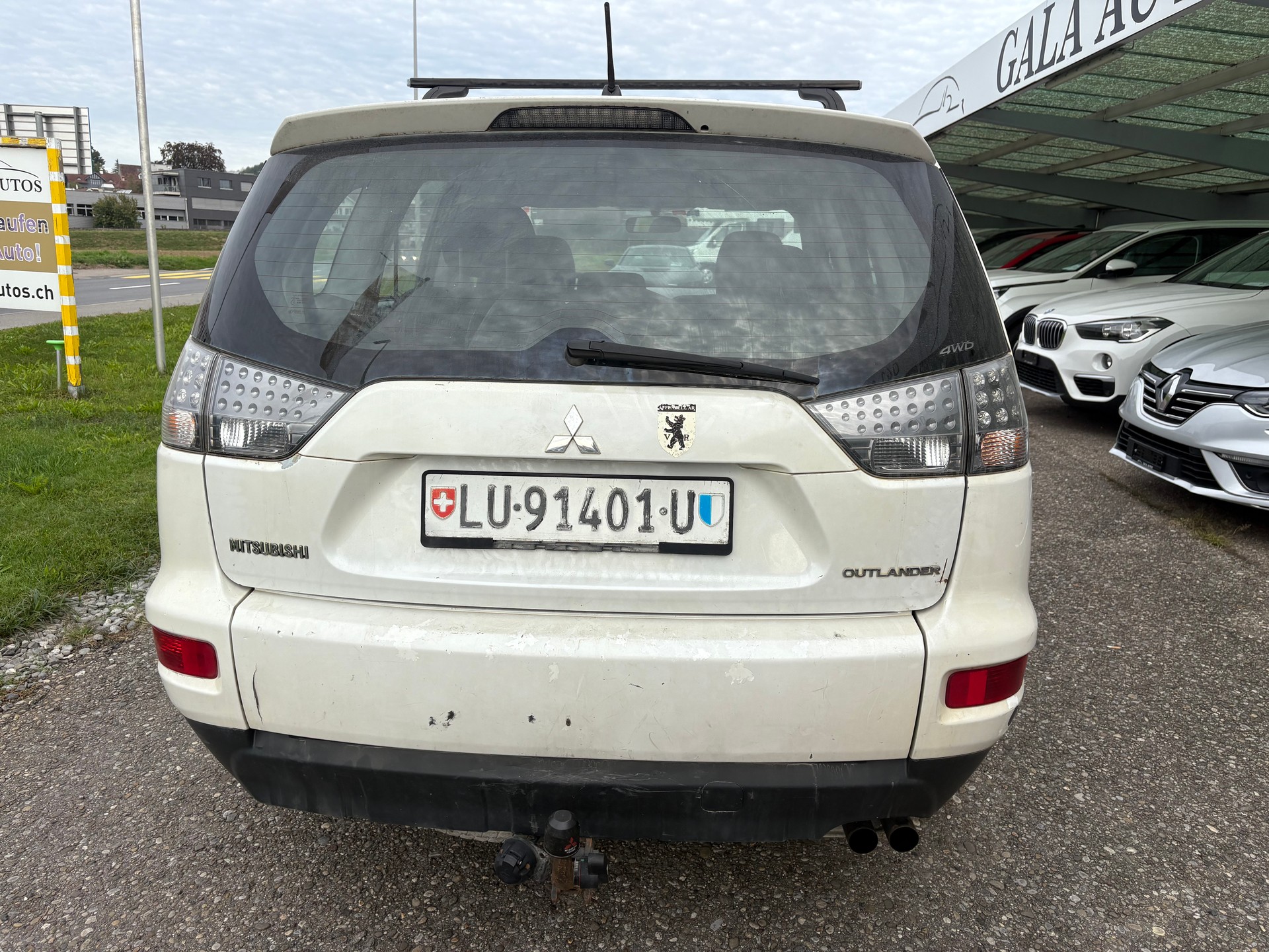 MITSUBISHI Outlander 2.0 DID Invite 4WD-image-4
