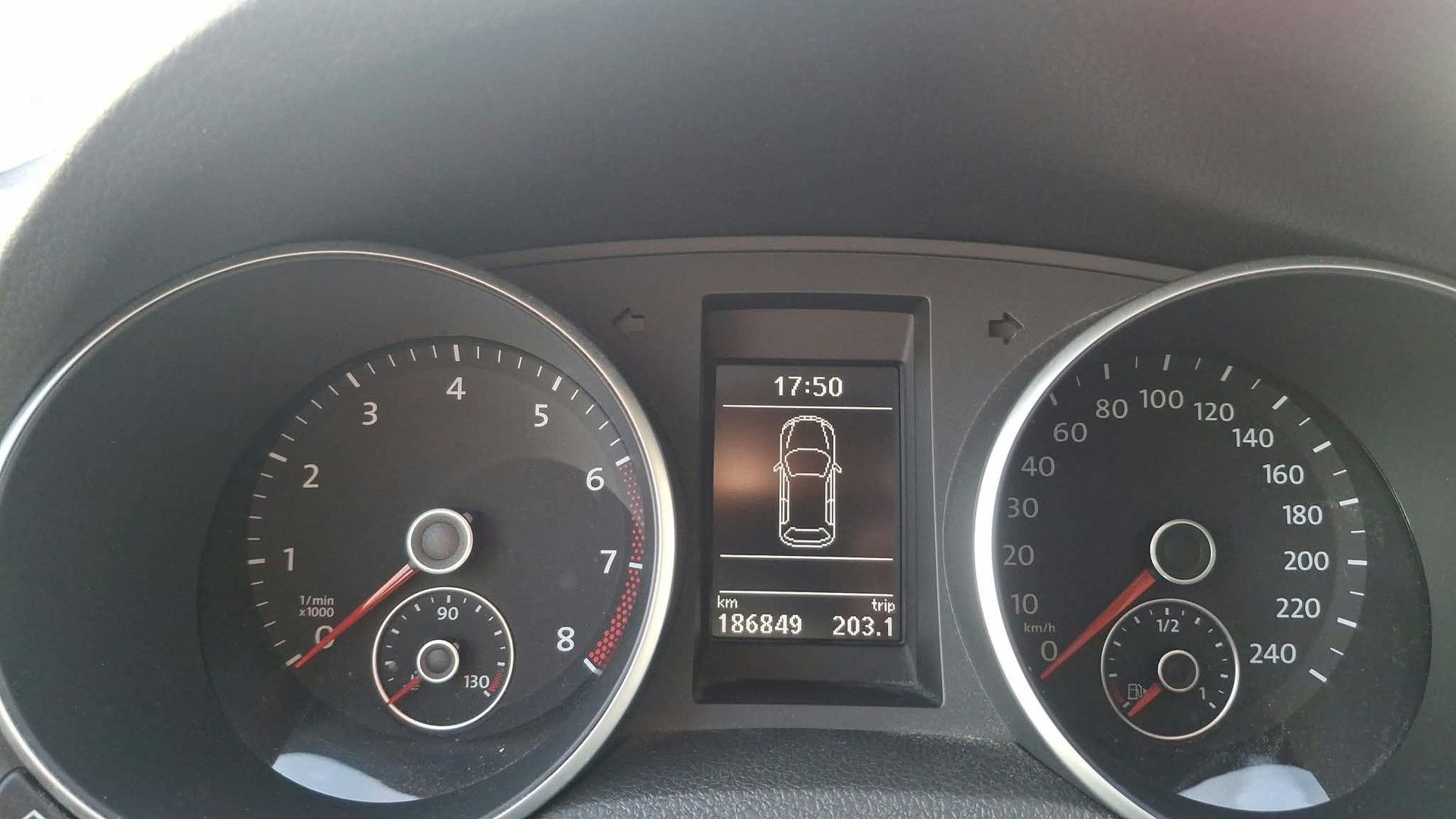 VW Golf Variant 1.4 TSI Team-image-12