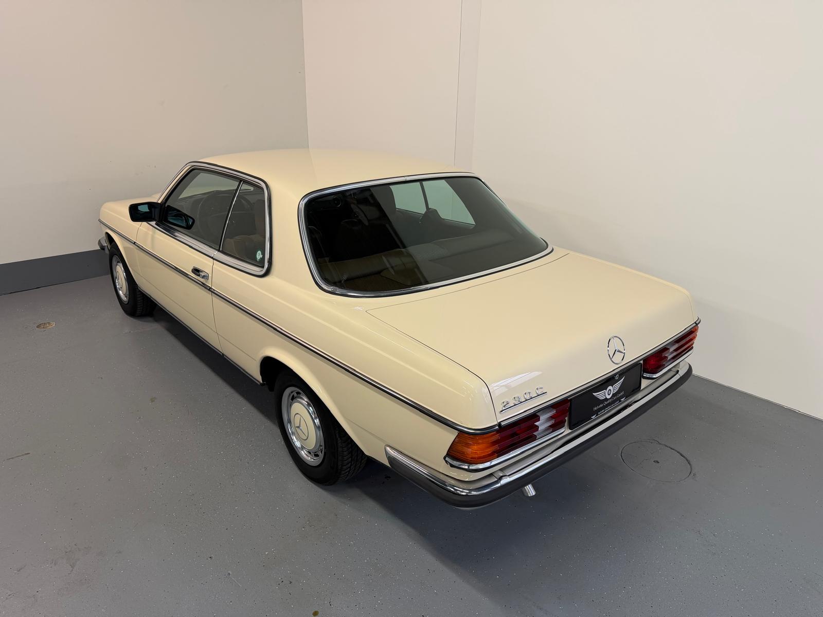 MERCEDES-BENZ 230 C-image-7