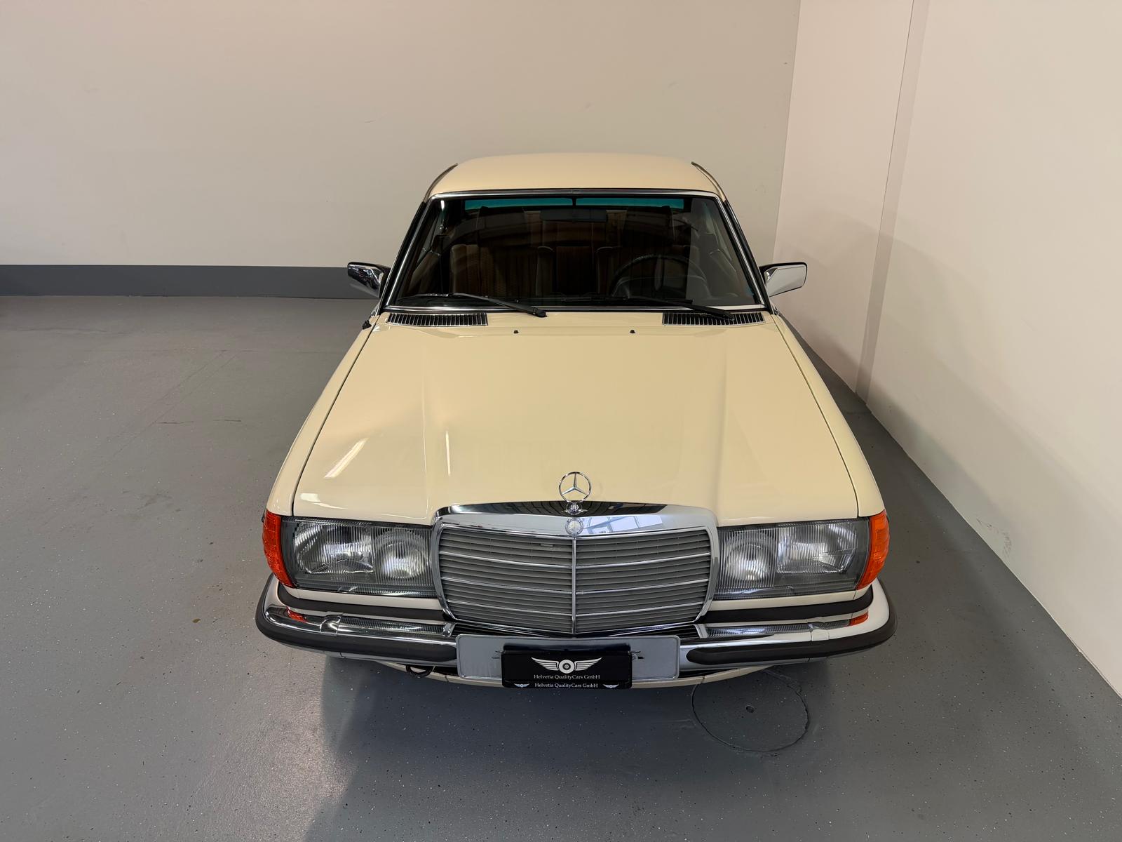 MERCEDES-BENZ 230 C-image-3