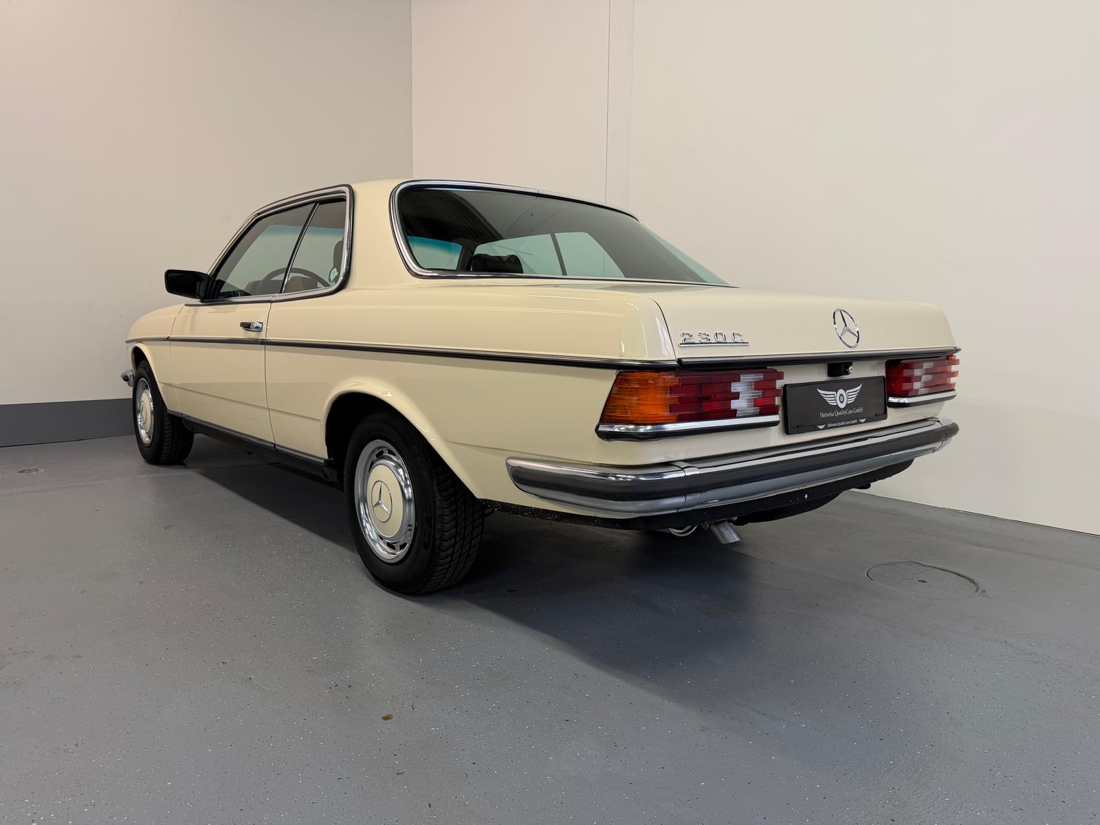 MERCEDES-BENZ 230 C-image-9