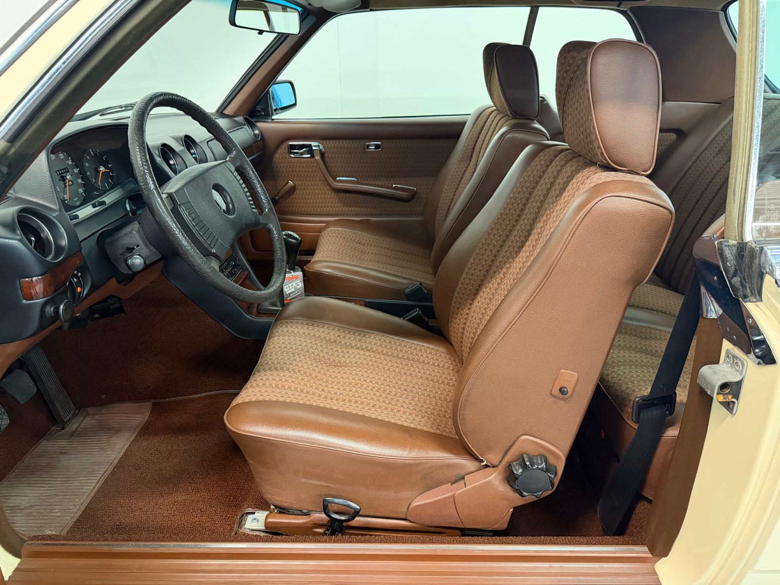 MERCEDES-BENZ 230 C-image-14