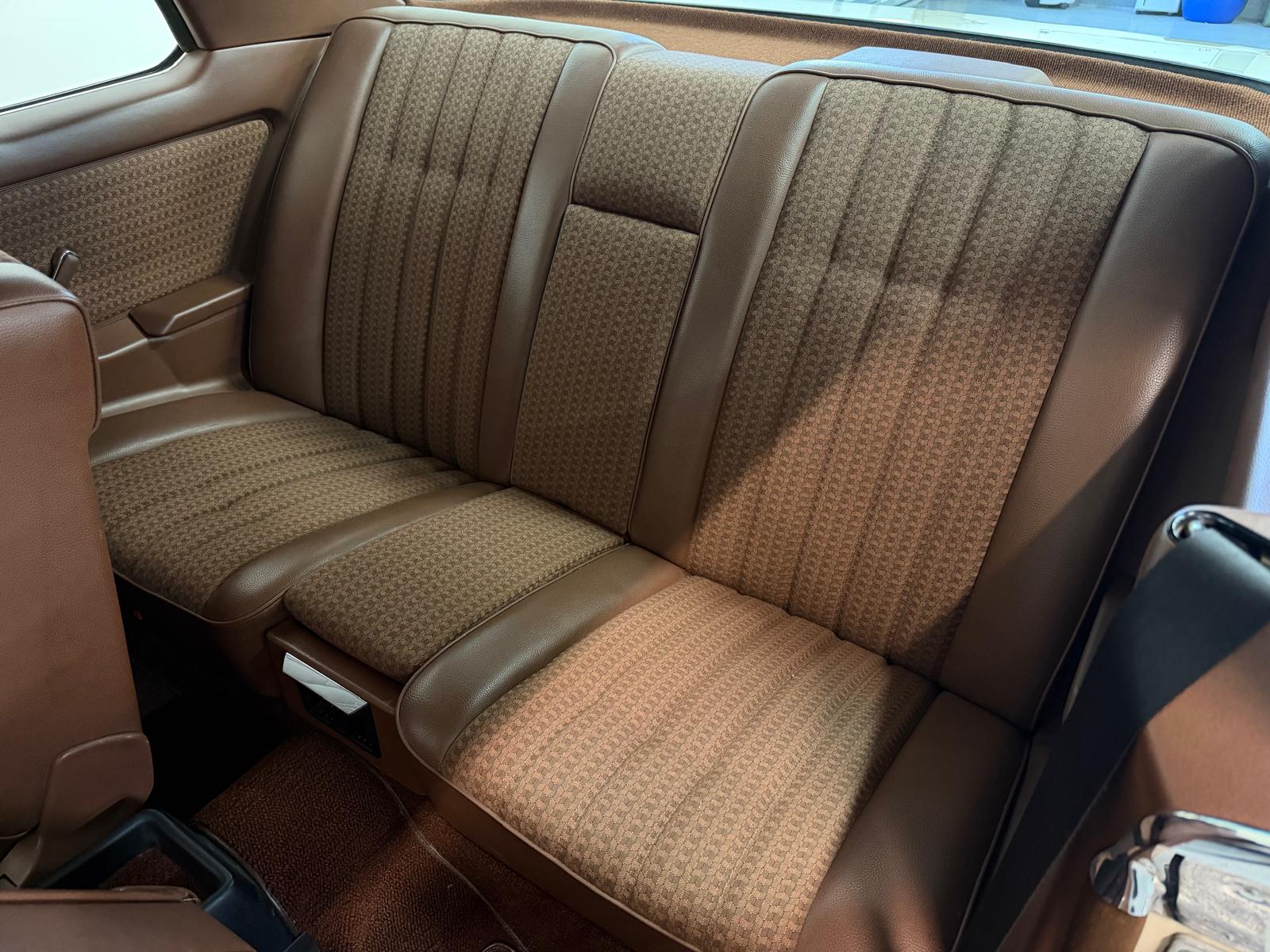 MERCEDES-BENZ 230 C-image-17