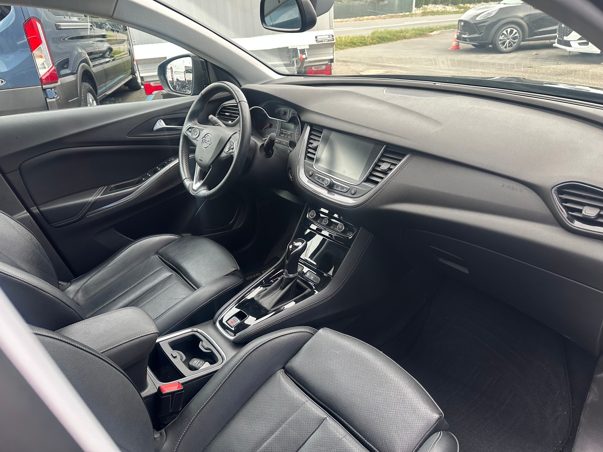 OPEL Grandland X 2.0 CDTi Ultimate-image-13
