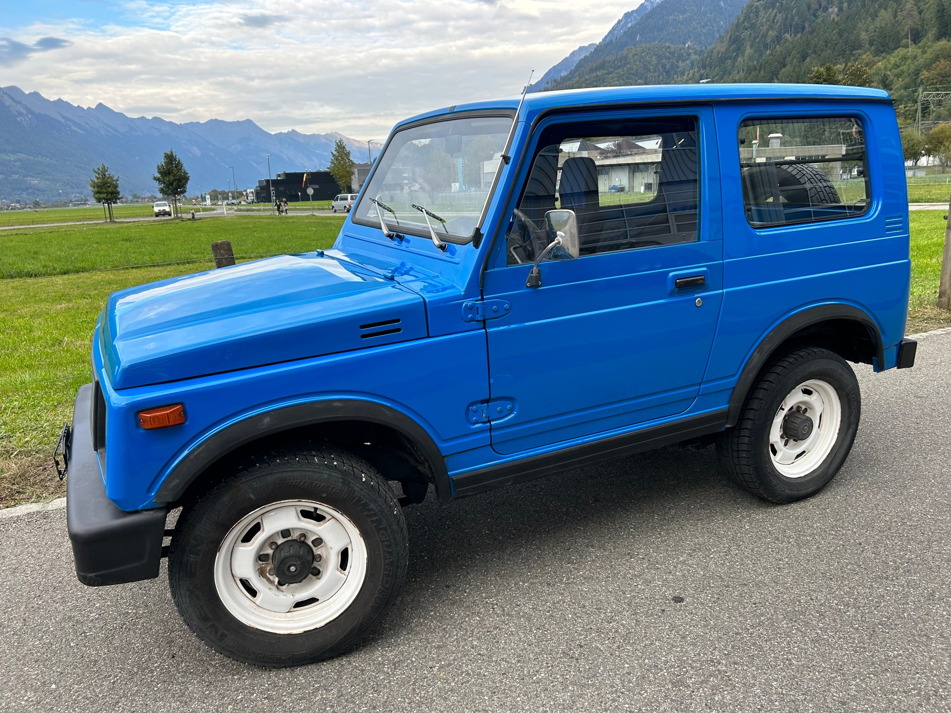 SUZUKI SJ 413 JX Wagon-image-2