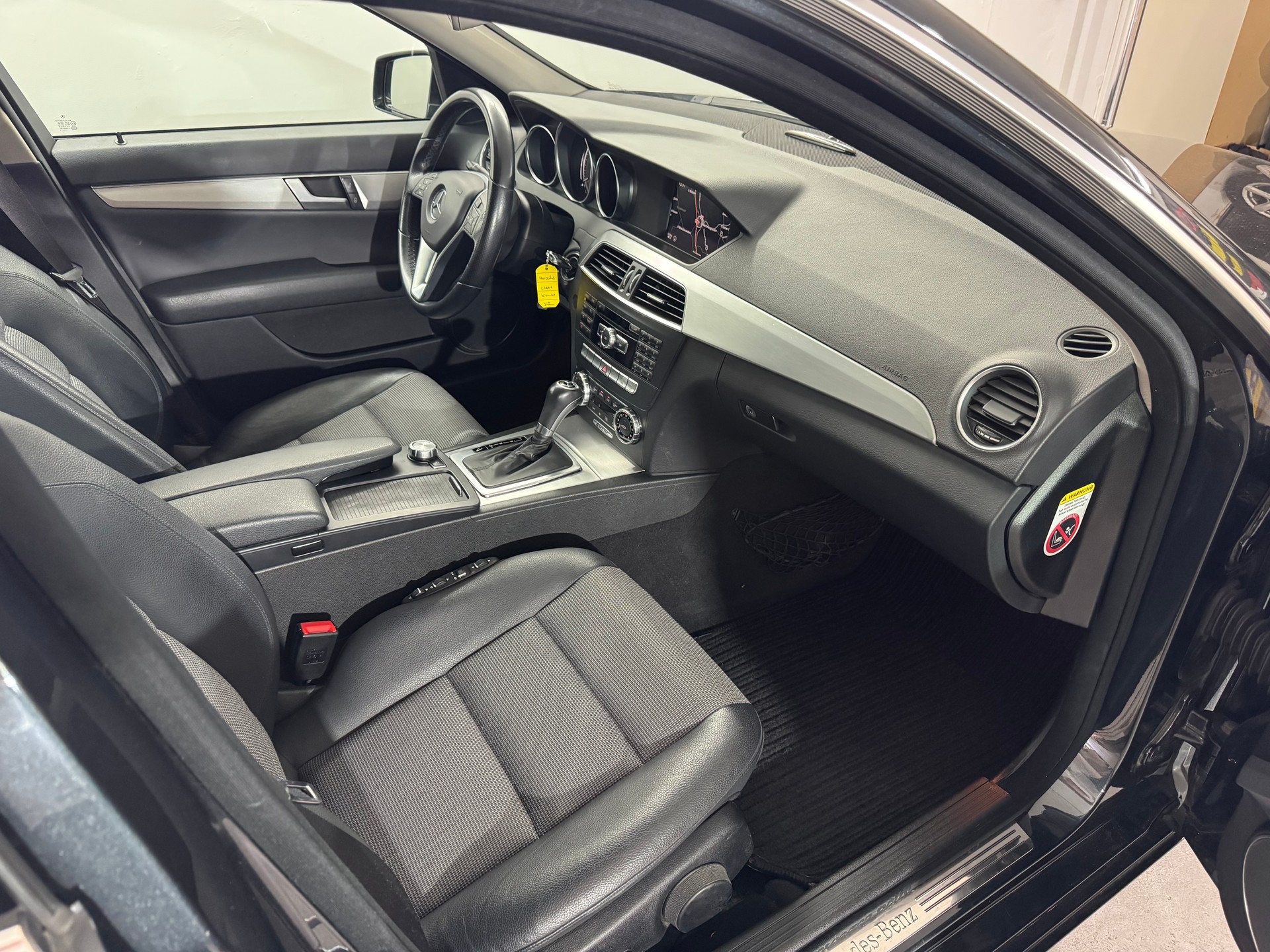 MERCEDES-BENZ C 250 CDI Avantgarde 4Matic 7G-Tronic-image-8