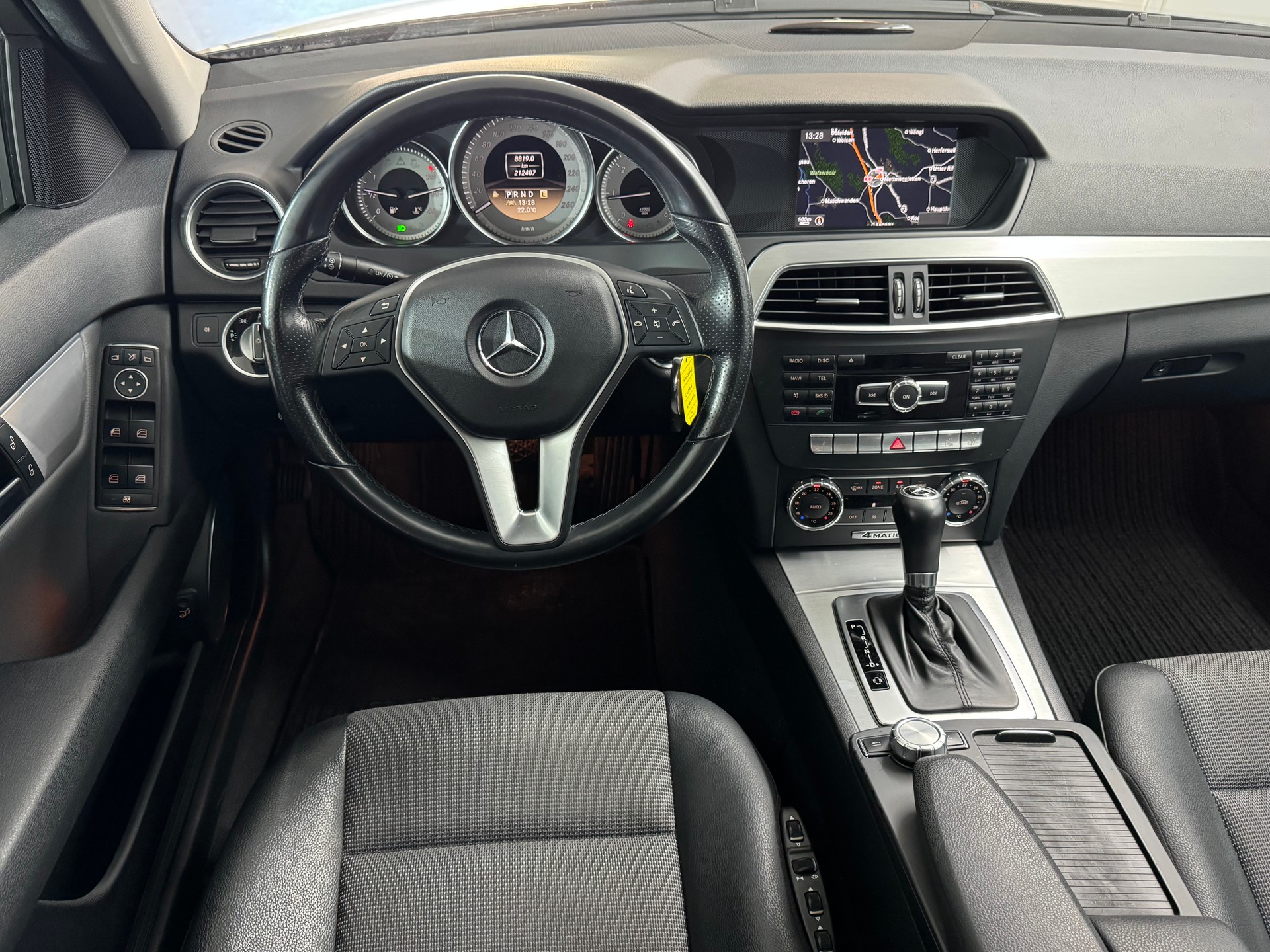 MERCEDES-BENZ C 250 CDI Avantgarde 4Matic 7G-Tronic-image-6
