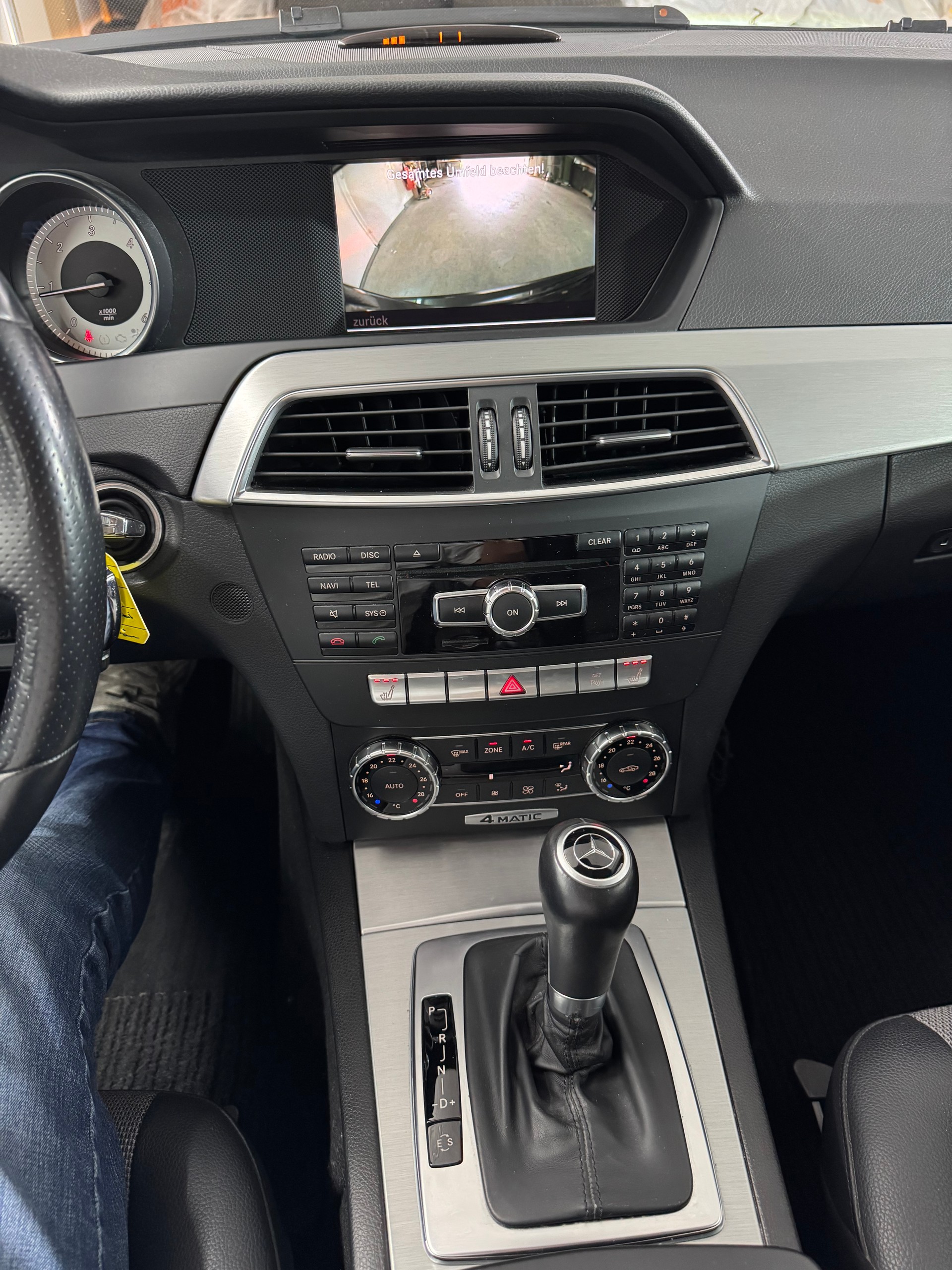 MERCEDES-BENZ C 250 CDI Avantgarde 4Matic 7G-Tronic-image-12