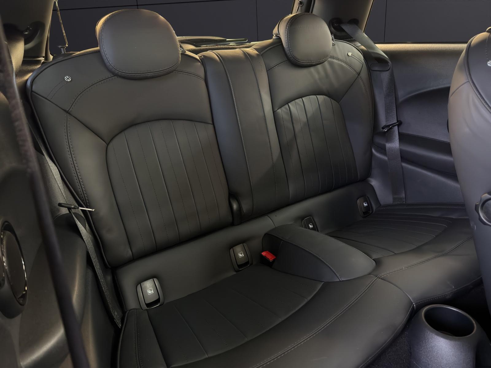 MINI F56 Cooper SE-image-13