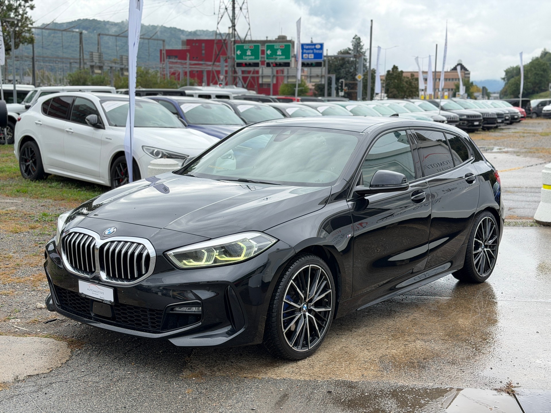 BMW 118i Steptronic M Sport-image-1
