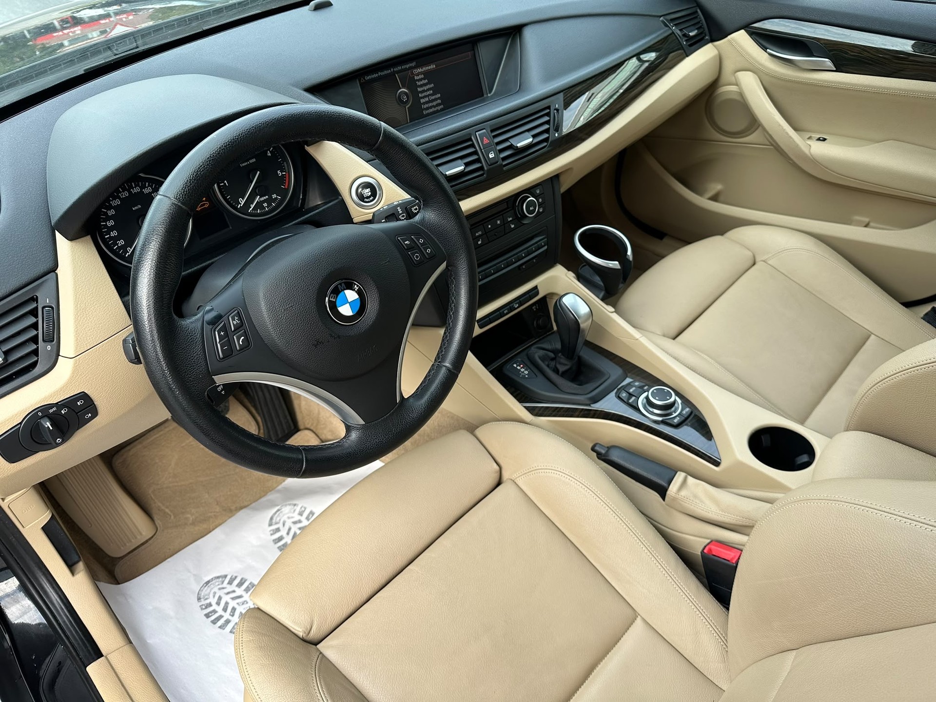 BMW X1 xDrive 23d Steptronic-image-9