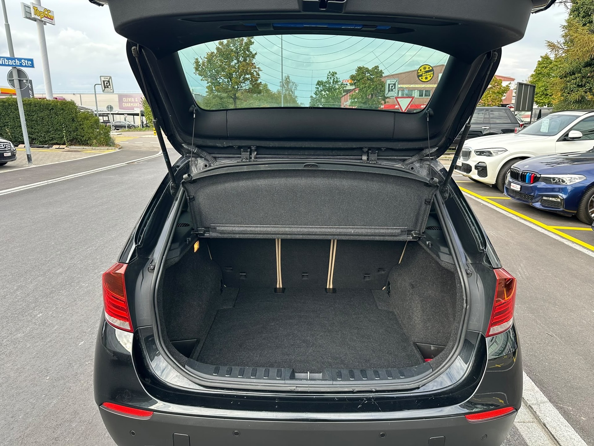 BMW X1 xDrive 23d Steptronic-image-12