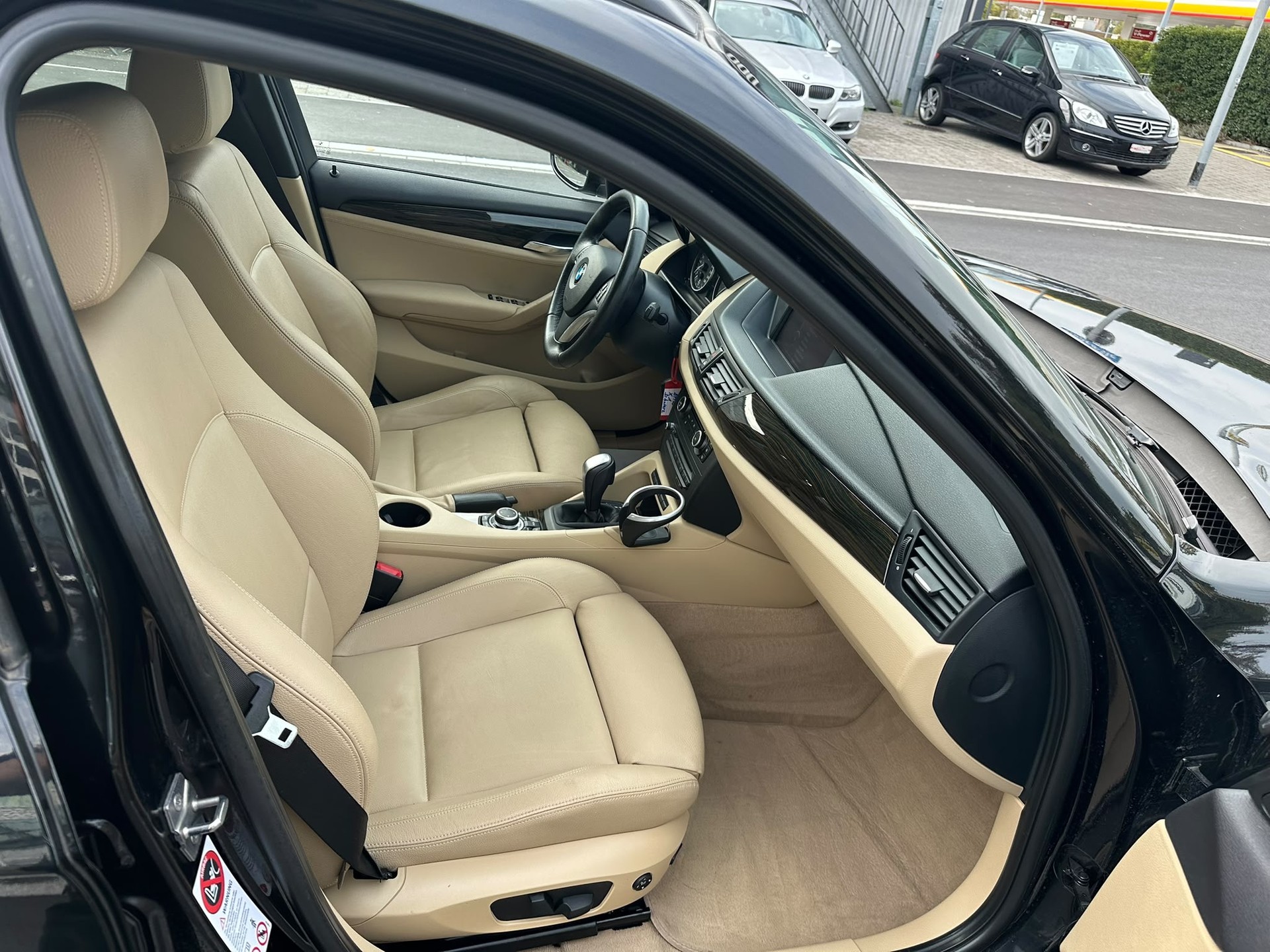 BMW X1 xDrive 23d Steptronic-image-14