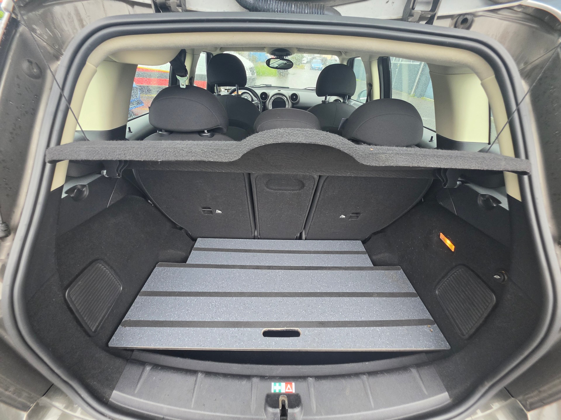 MINI Countryman Cooper D ALL4-image-6