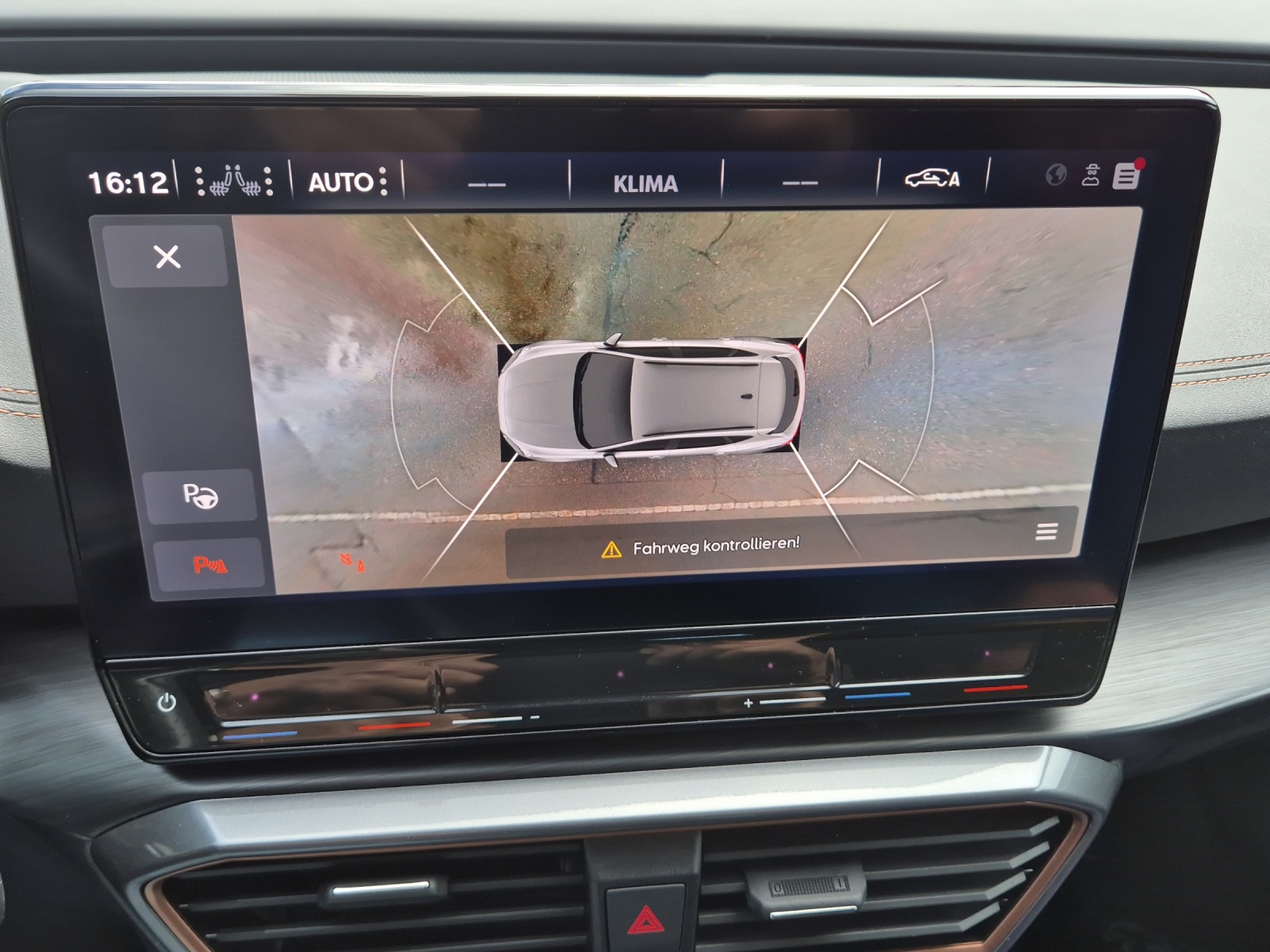 CUPRA Formentor 2.0TSI Tribe Edition DSG-image-17