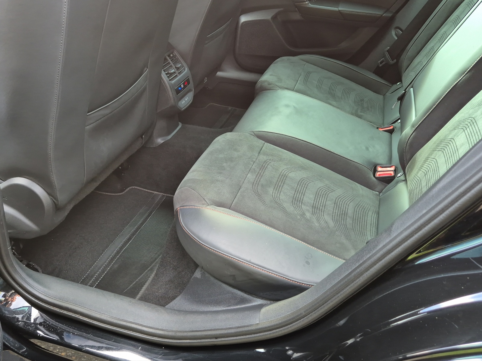 CUPRA Formentor 2.0TSI Tribe Edition DSG-image-19