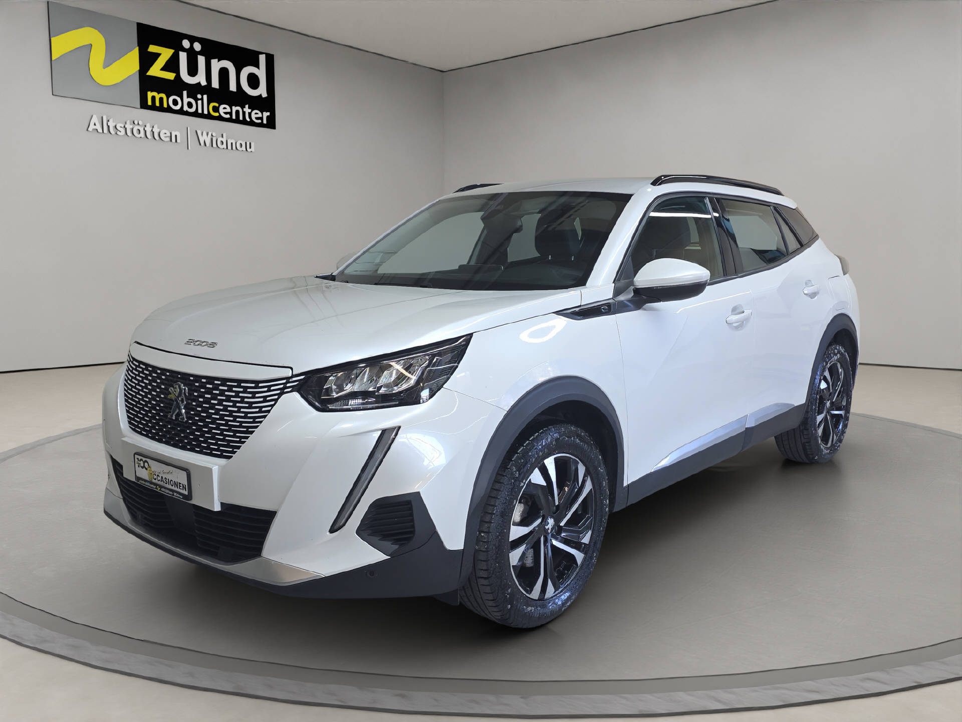 PEUGEOT e-2008 Allure-image-0