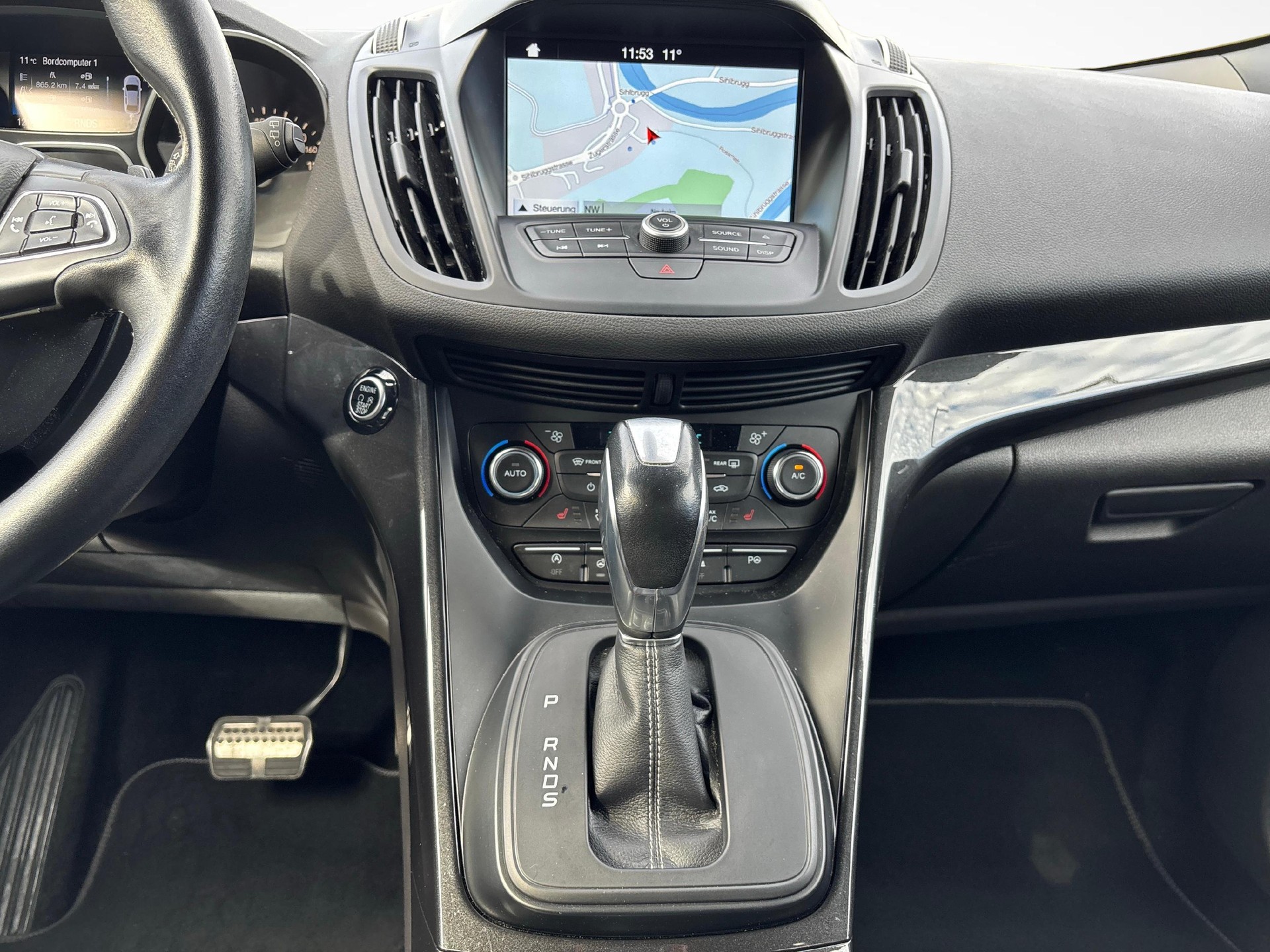 FORD Kuga 2.0 TDCi 180 ST-Line FPS-image-4