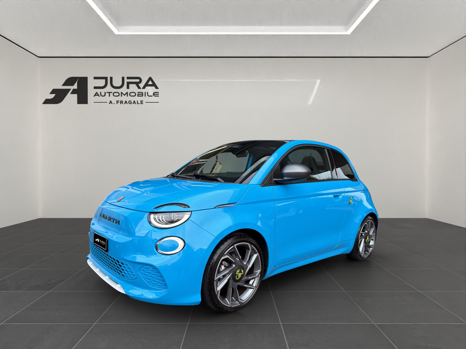 FIAT 500 Abarth Cabrio Turismo-showroom-element-1
