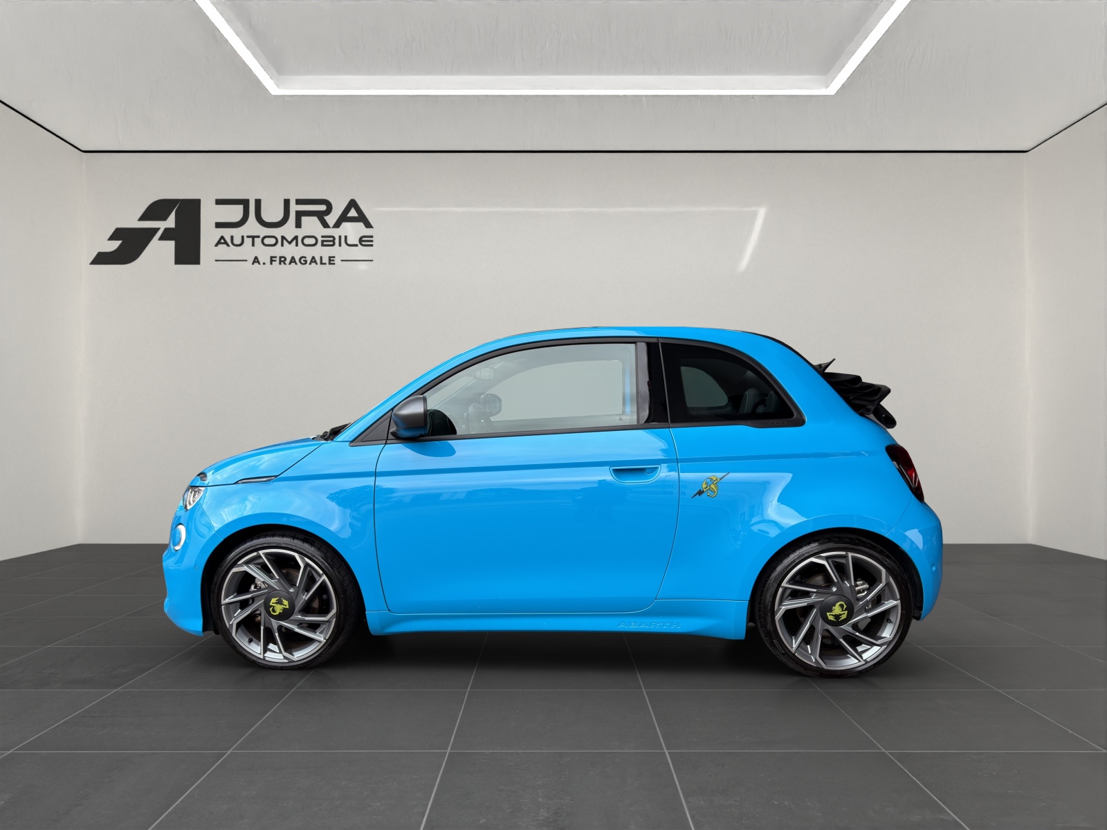 FIAT 500 Abarth Cabrio Turismo-showroom-element-3