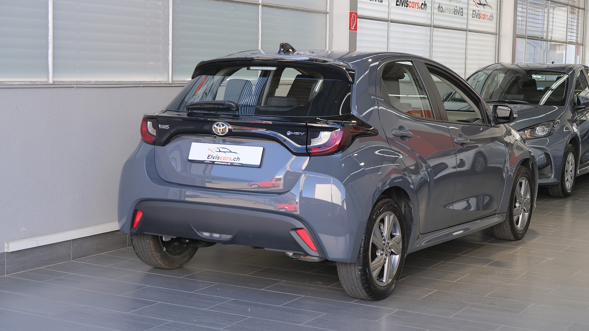 TOYOTA Yaris 1.5 Comfort e-CVT-image-21