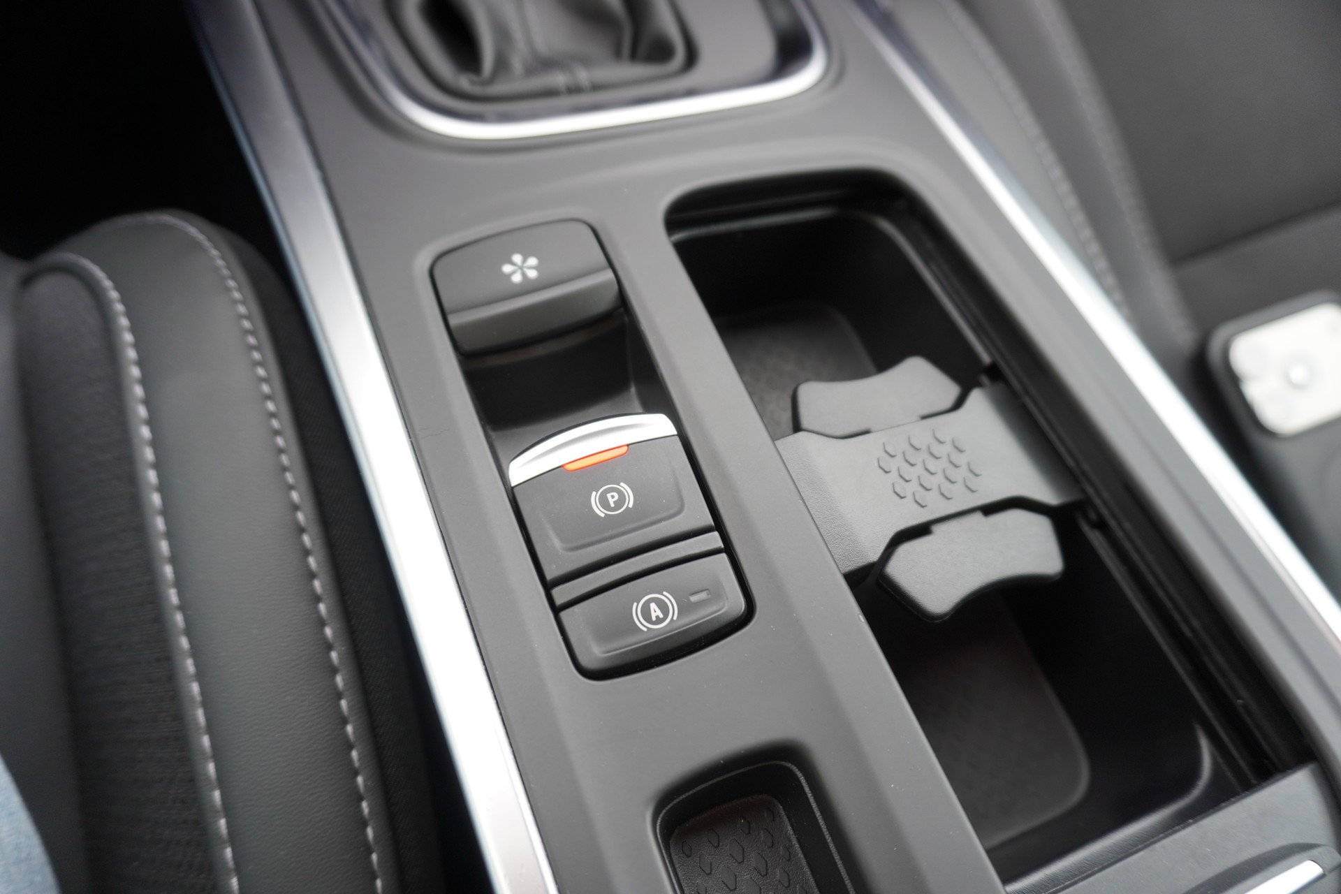 RENAULT Mégane Grandtour 1.3 16V Turbo Techno EDC-image-22