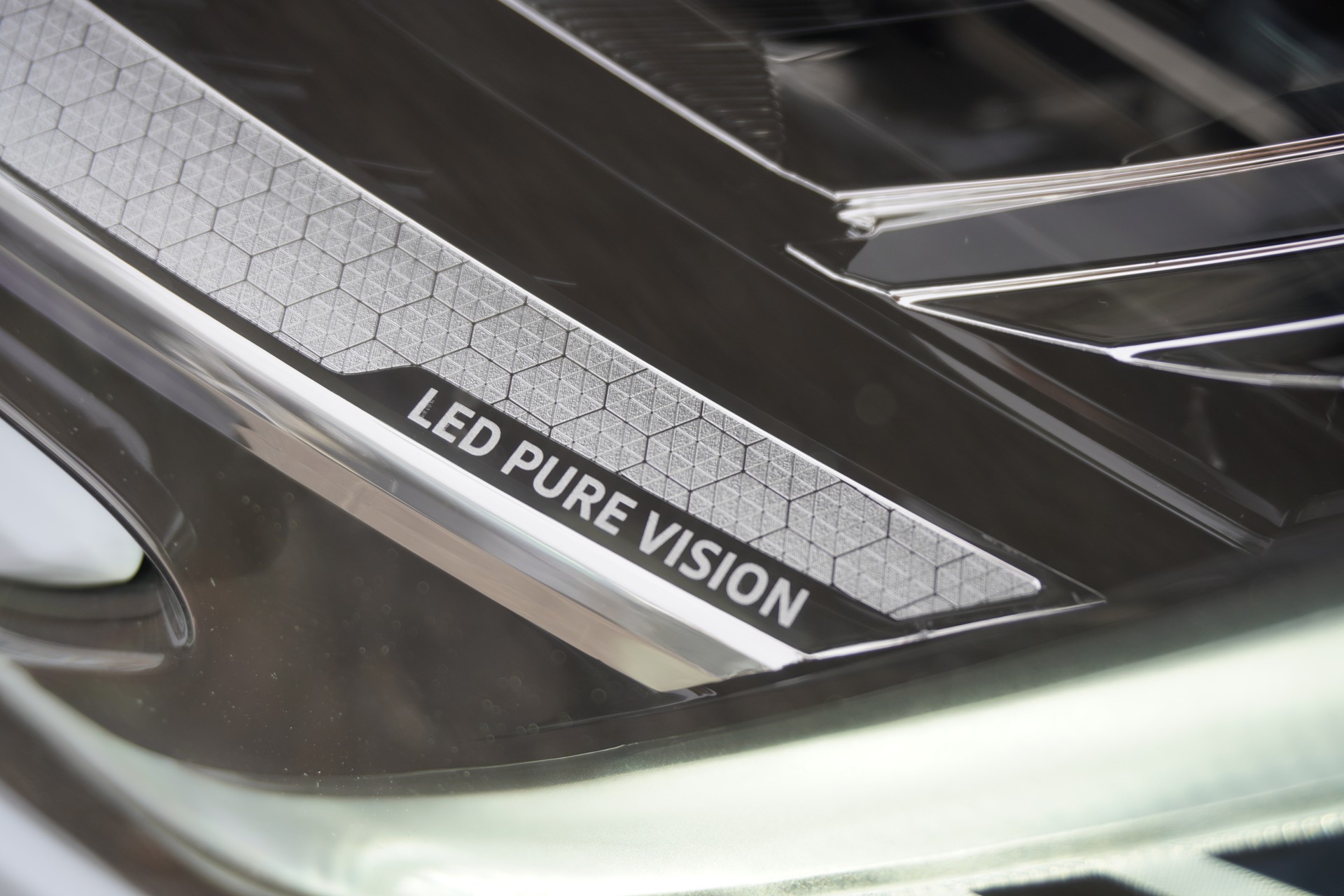 RENAULT Mégane Grandtour 1.3 16V Turbo Techno EDC-image-9